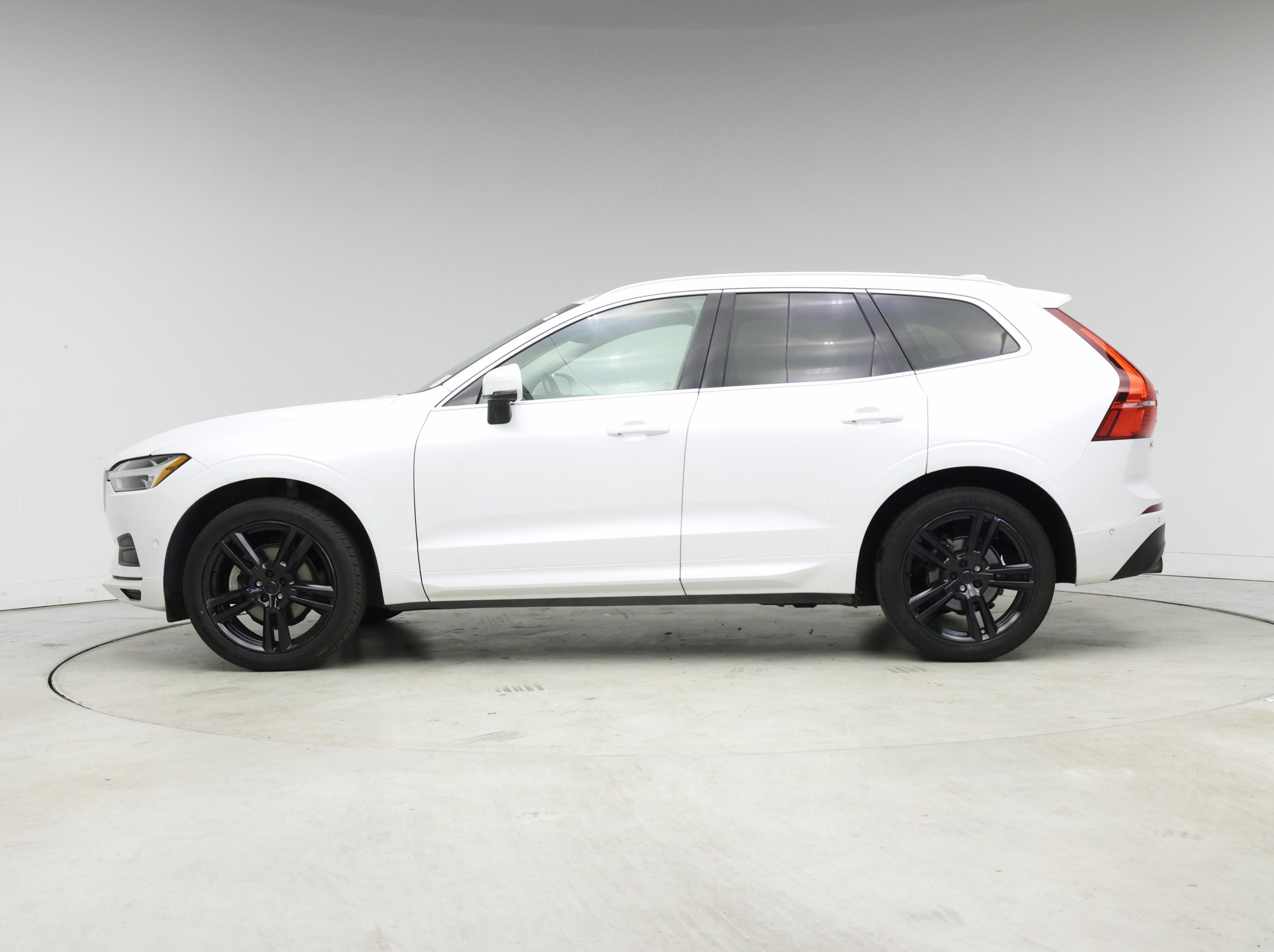 Thumbnail: 2018 Volvo XC60 - 3