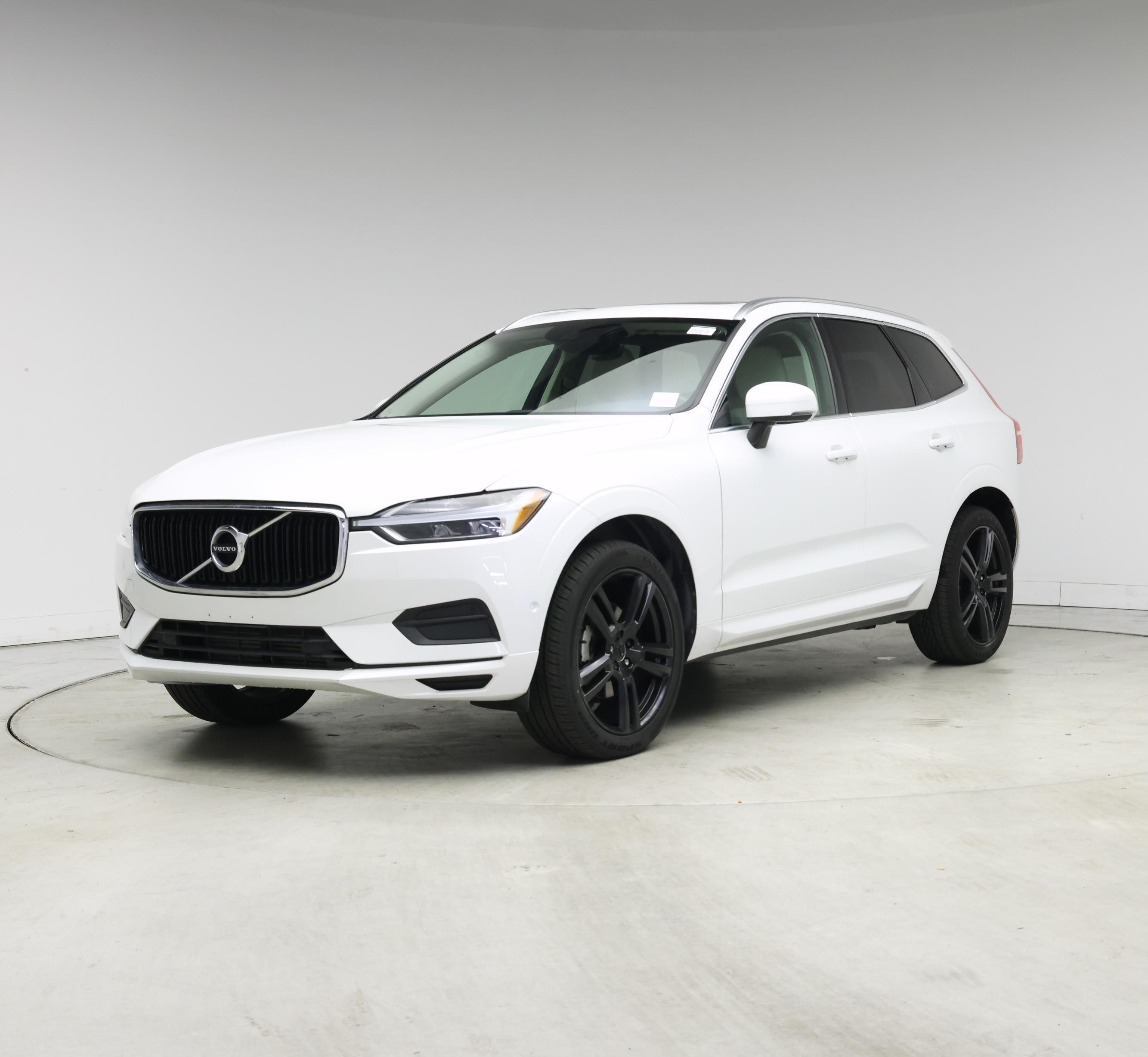 Thumbnail: 2018 Volvo XC60 - 4