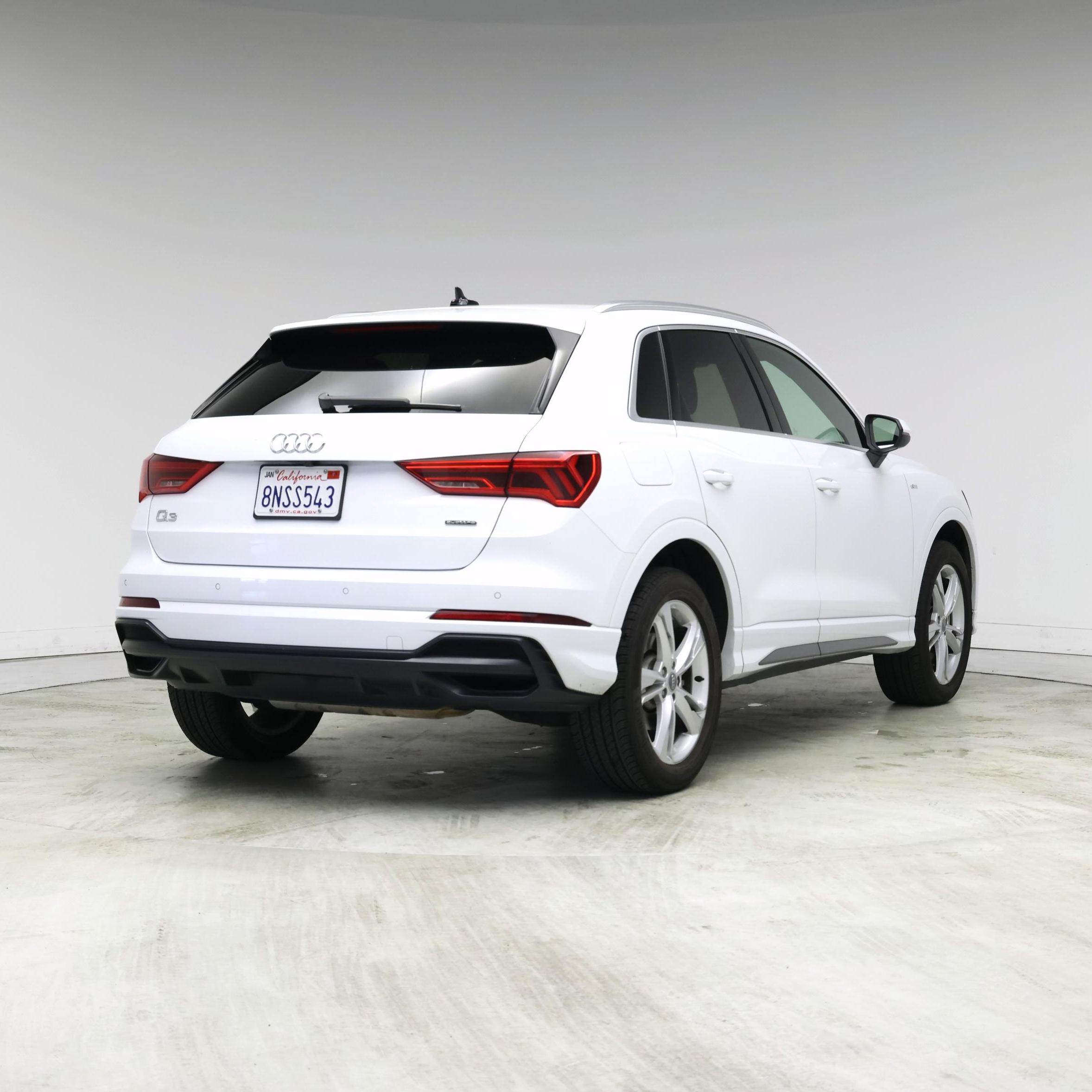 Thumbnail: 2020 Audi Q3 - 8
