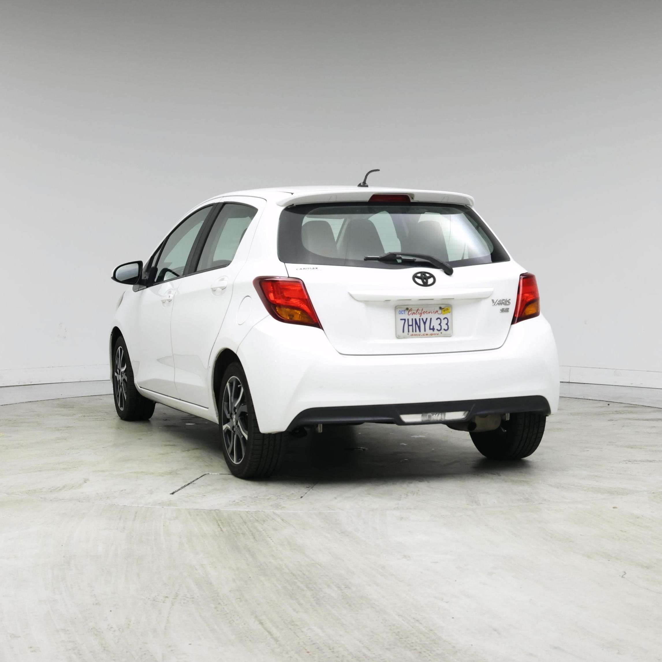 Thumbnail: 2015 Toyota Yaris - 2