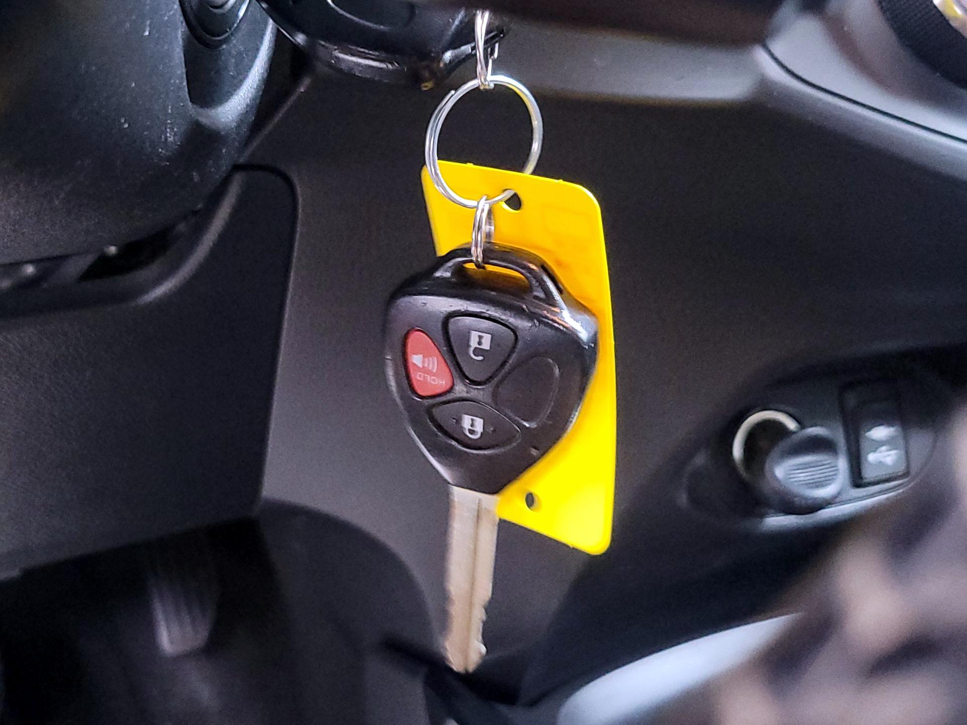 Thumbnail: 2015 Toyota Yaris - 20