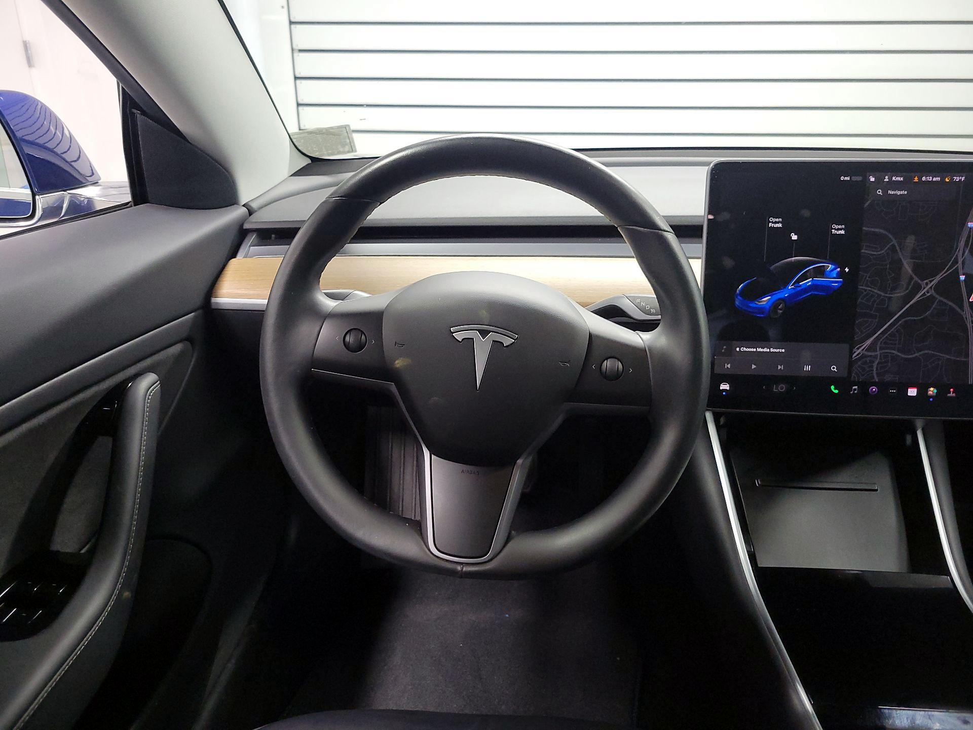 Thumbnail: 2019 Tesla Model 3 - 10