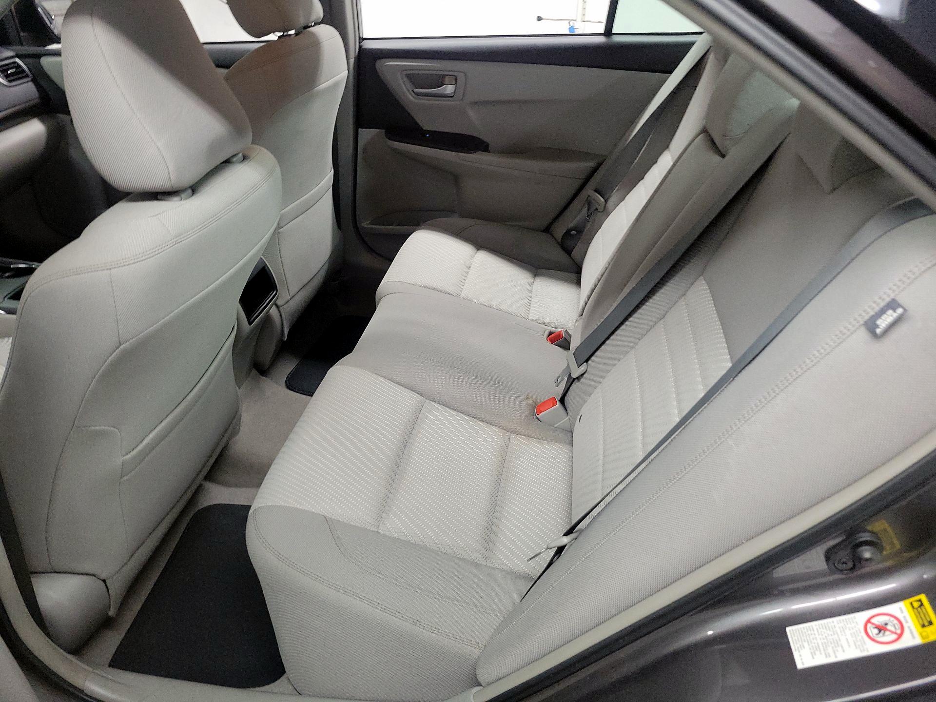Thumbnail: 2015 Toyota Camry - 18