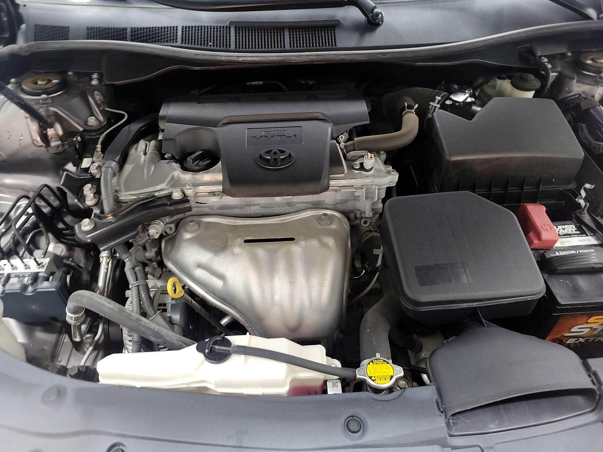Thumbnail: 2015 Toyota Camry - 20