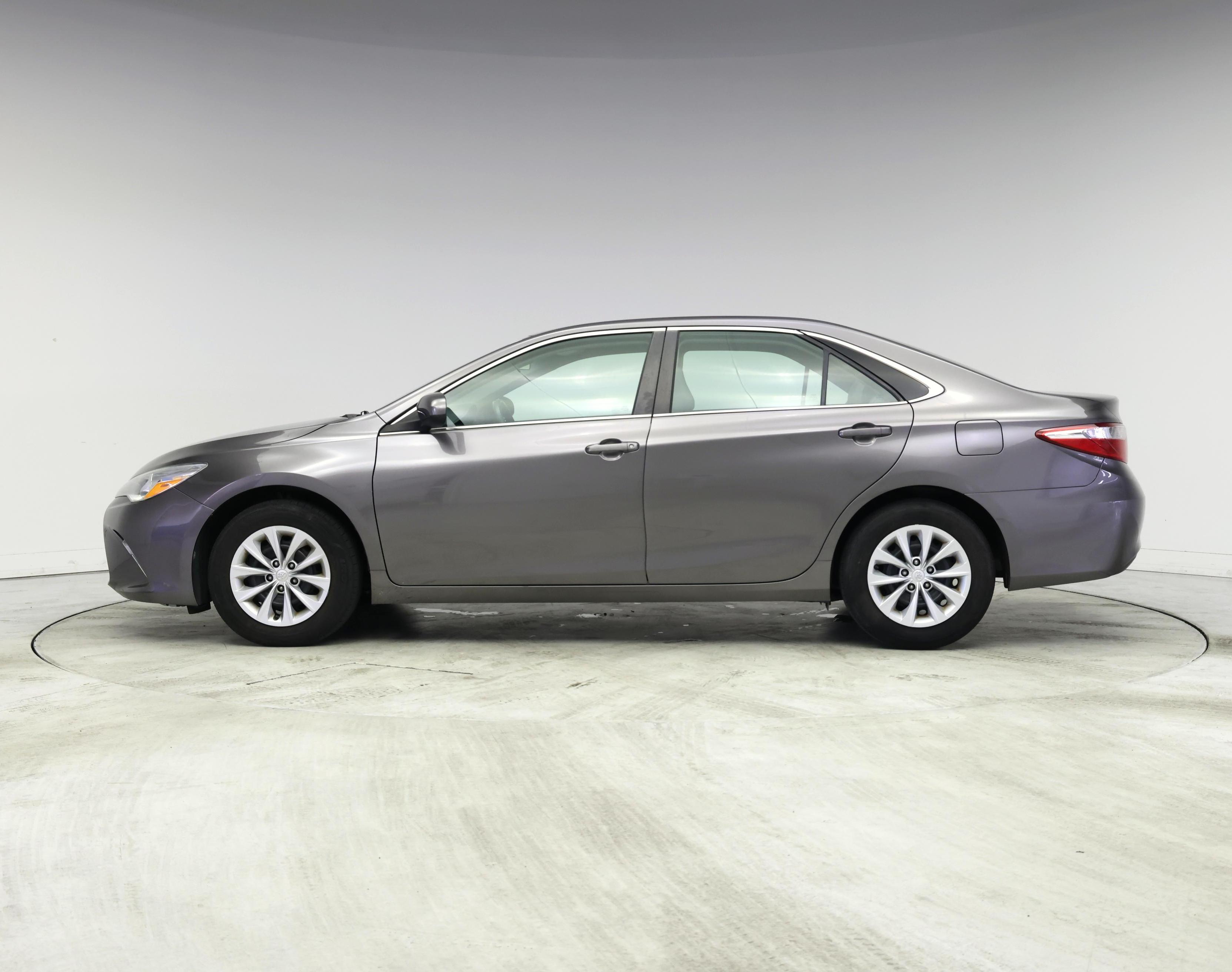 Thumbnail: 2015 Toyota Camry - 3