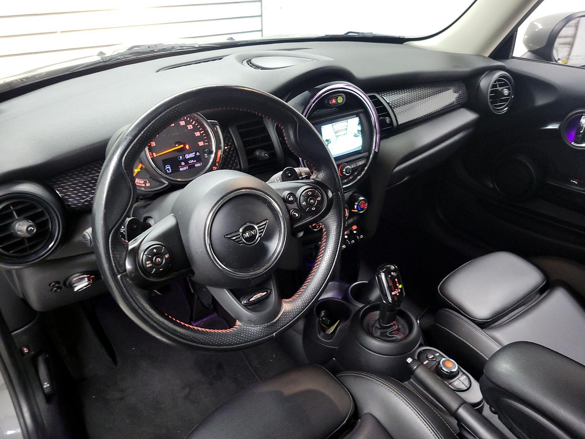 Thumbnail: 2020 MINI Cooper Hardtop - 9