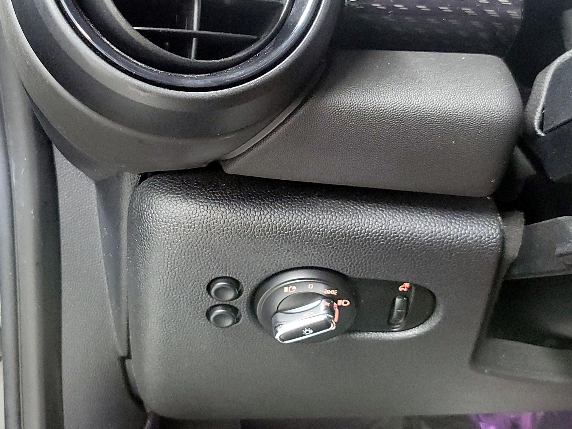 Thumbnail: 2020 MINI Cooper Hardtop - 13