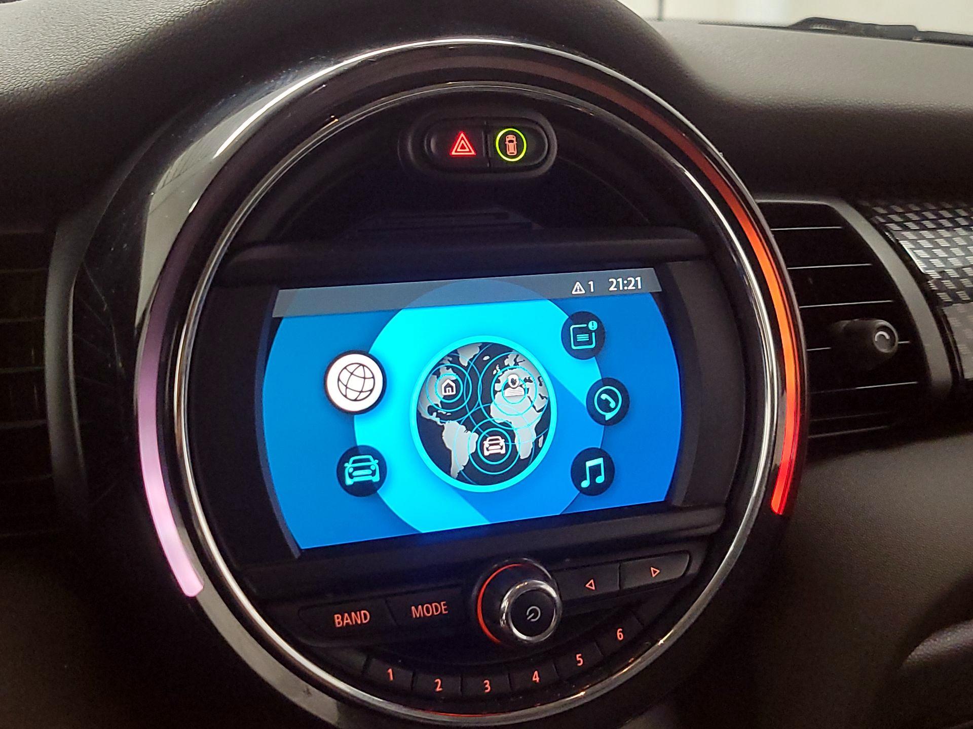 Thumbnail: 2020 MINI Cooper Hardtop - 15