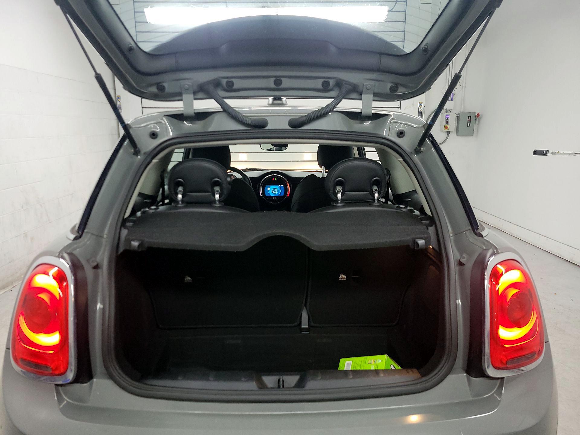 Thumbnail: 2020 MINI Cooper Hardtop - 18