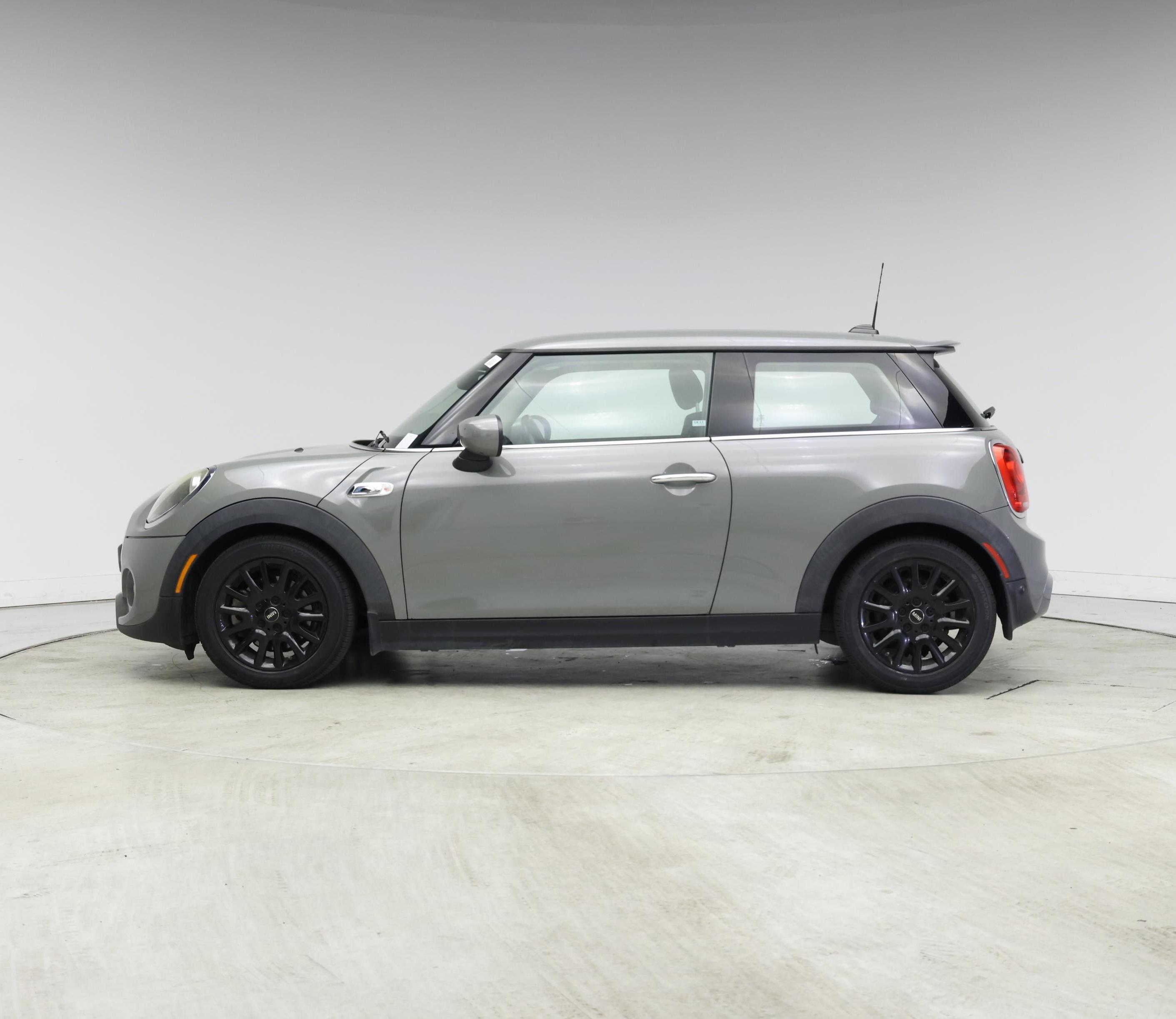 Thumbnail: 2020 MINI Cooper Hardtop - 3
