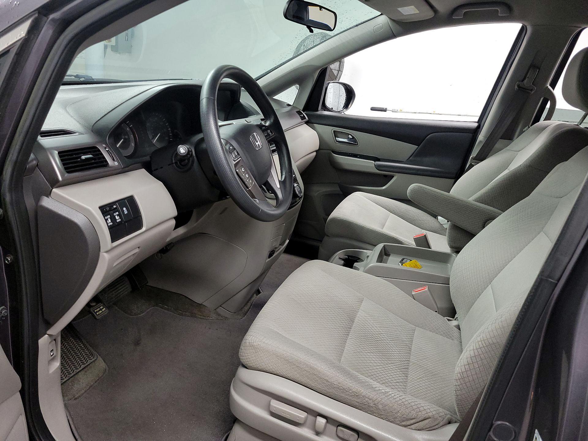 Thumbnail: 2015 Honda Odyssey - 11