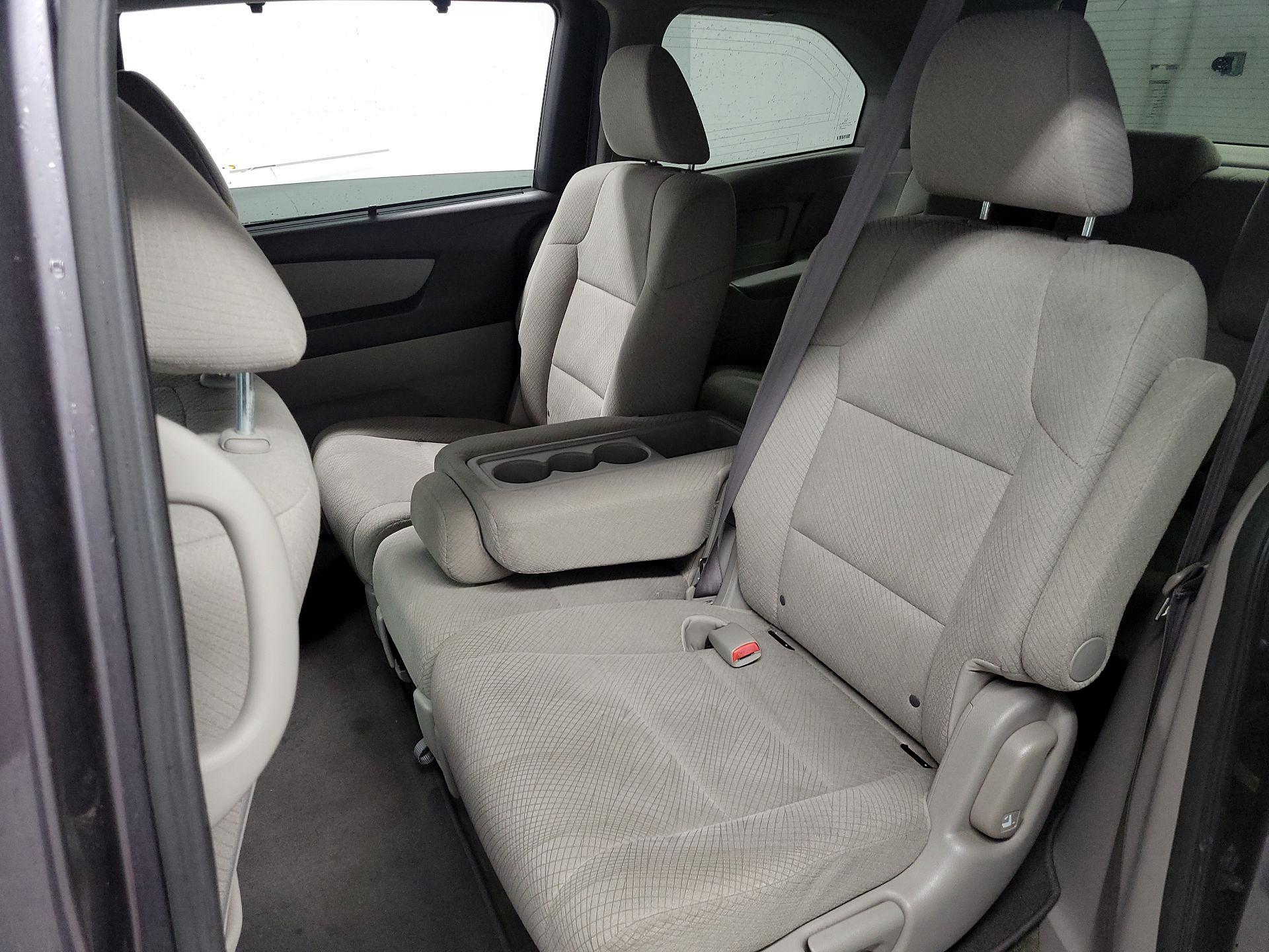 Thumbnail: 2015 Honda Odyssey - 18