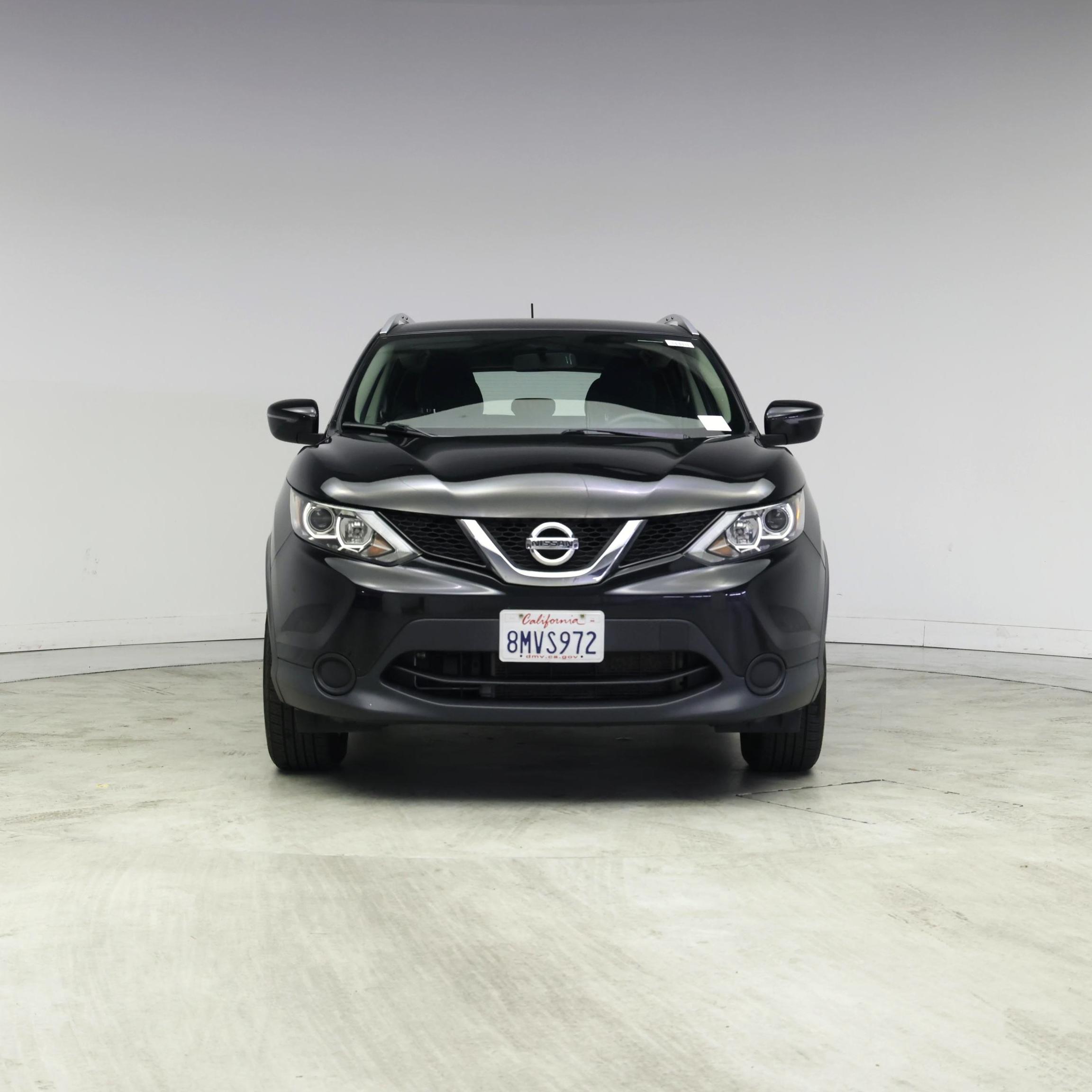 Thumbnail: 2017 Nissan Rogue Sport - 5