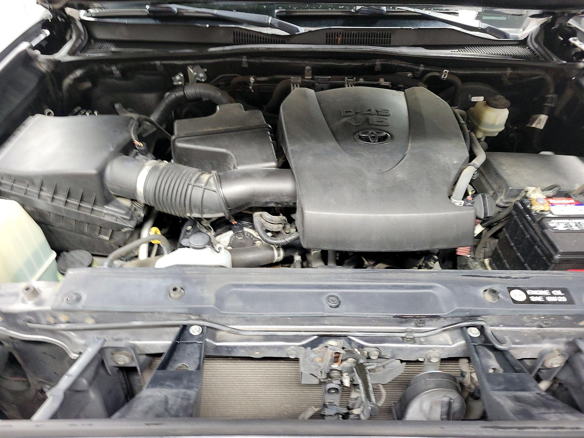 Thumbnail: 2016 Toyota Tacoma - 20