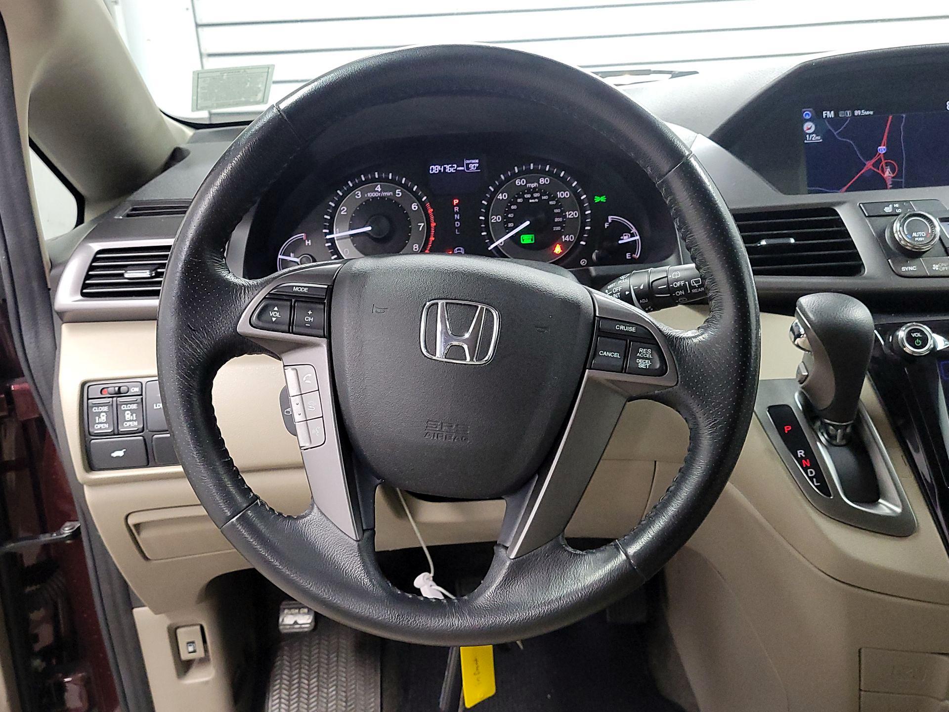 Thumbnail: 2014 Honda Odyssey - 10