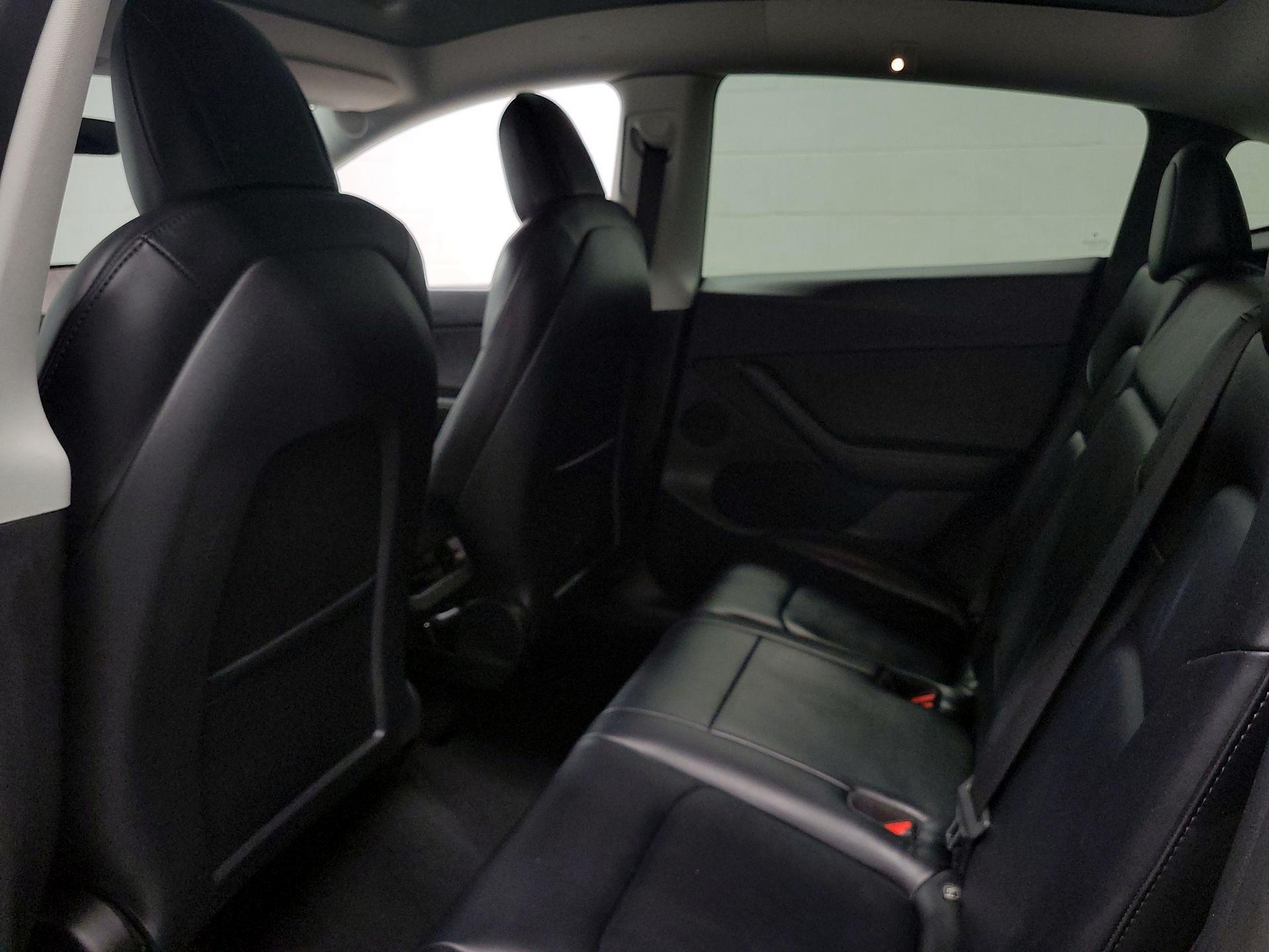Thumbnail: 2022 Tesla Model Y - 18