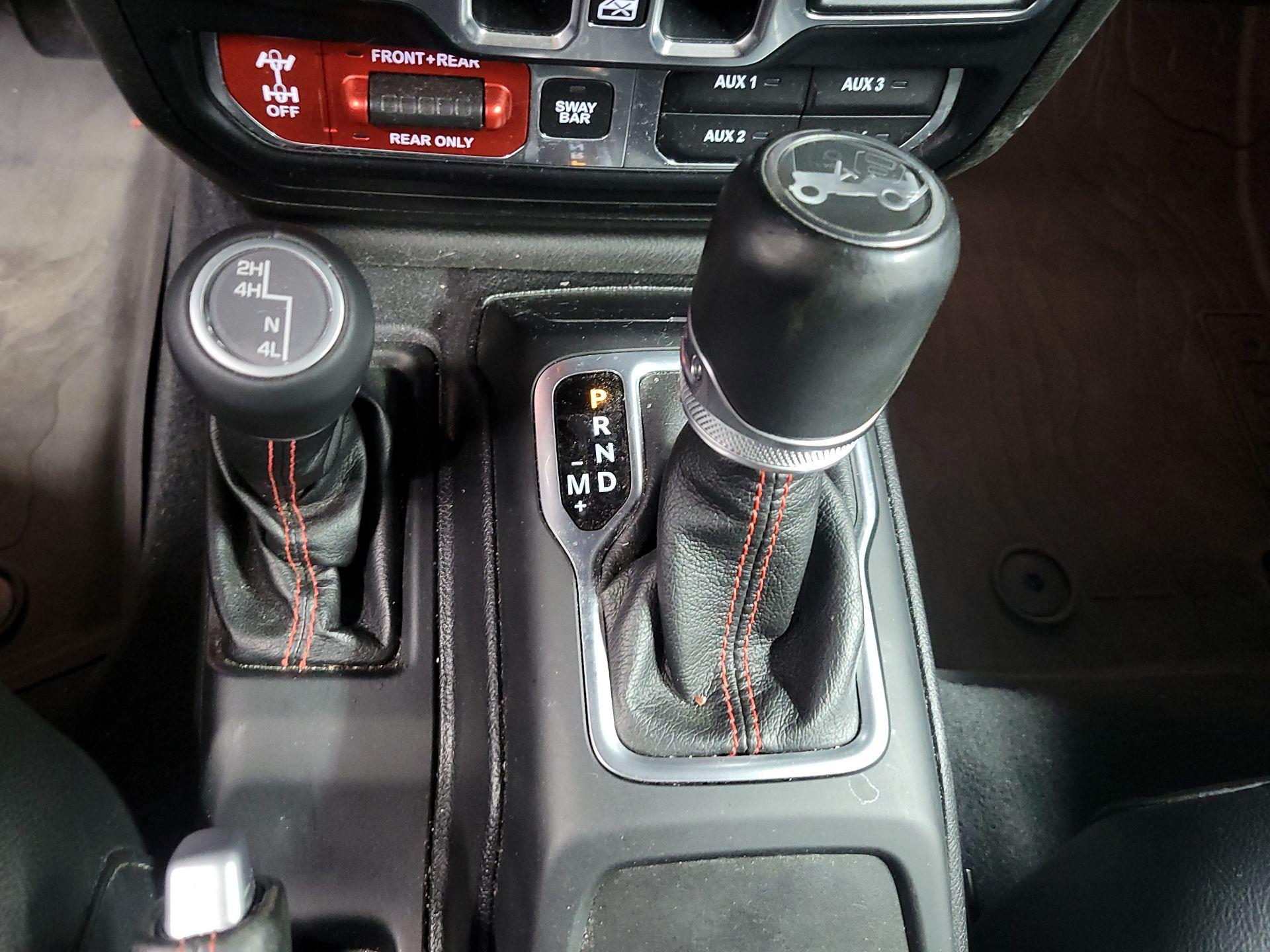 Thumbnail: 2018 Jeep Wrangler - 17