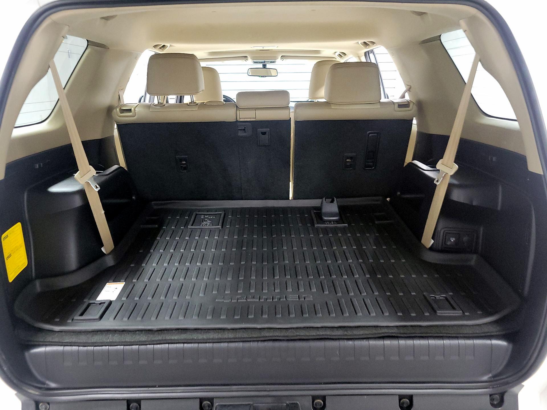 Thumbnail: 2019 Toyota 4Runner - 18