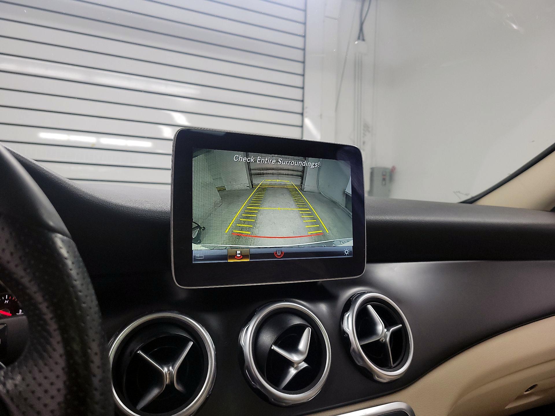 Thumbnail: 2020 Mercedes-Benz GLA - 14