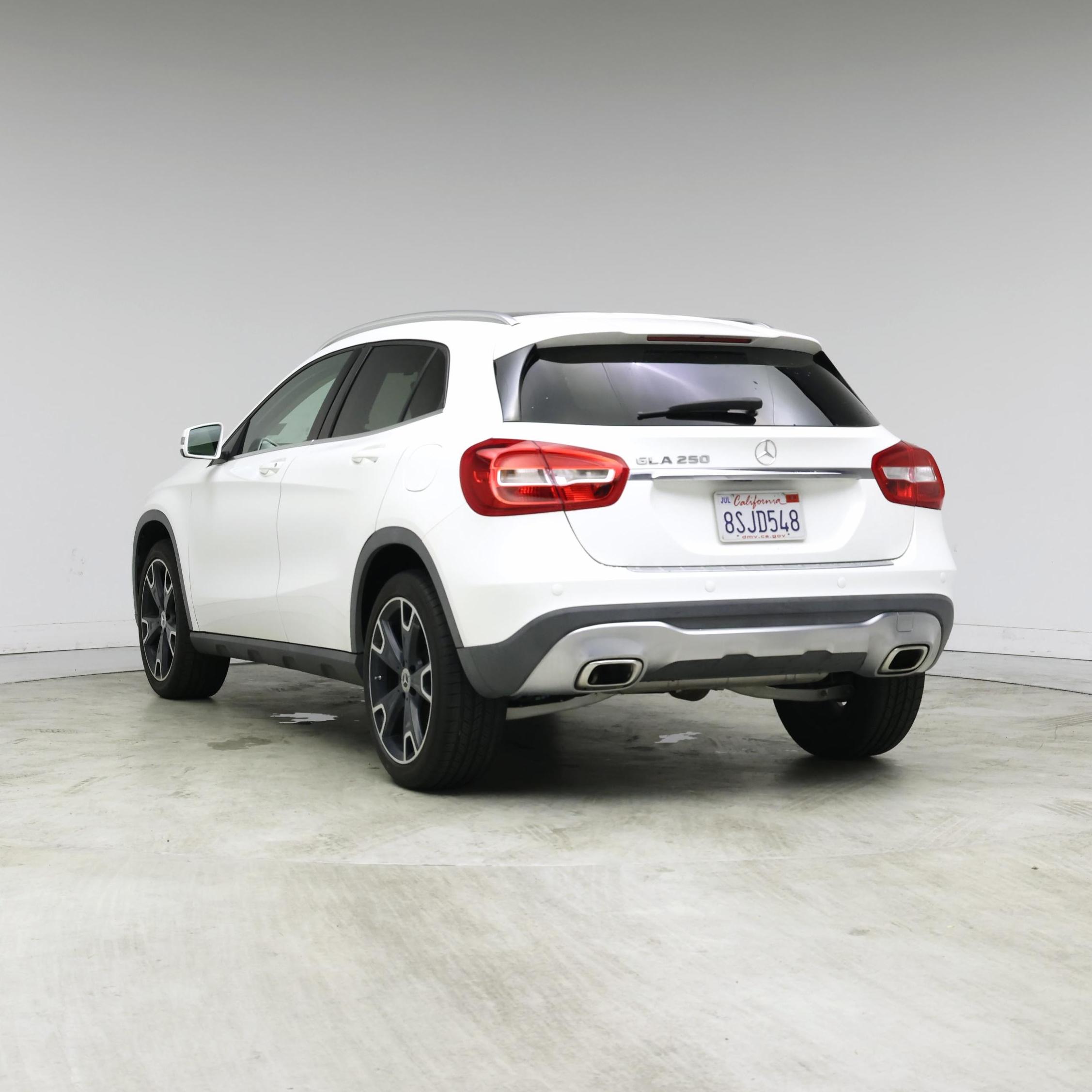 Thumbnail: 2020 Mercedes-Benz GLA - 2