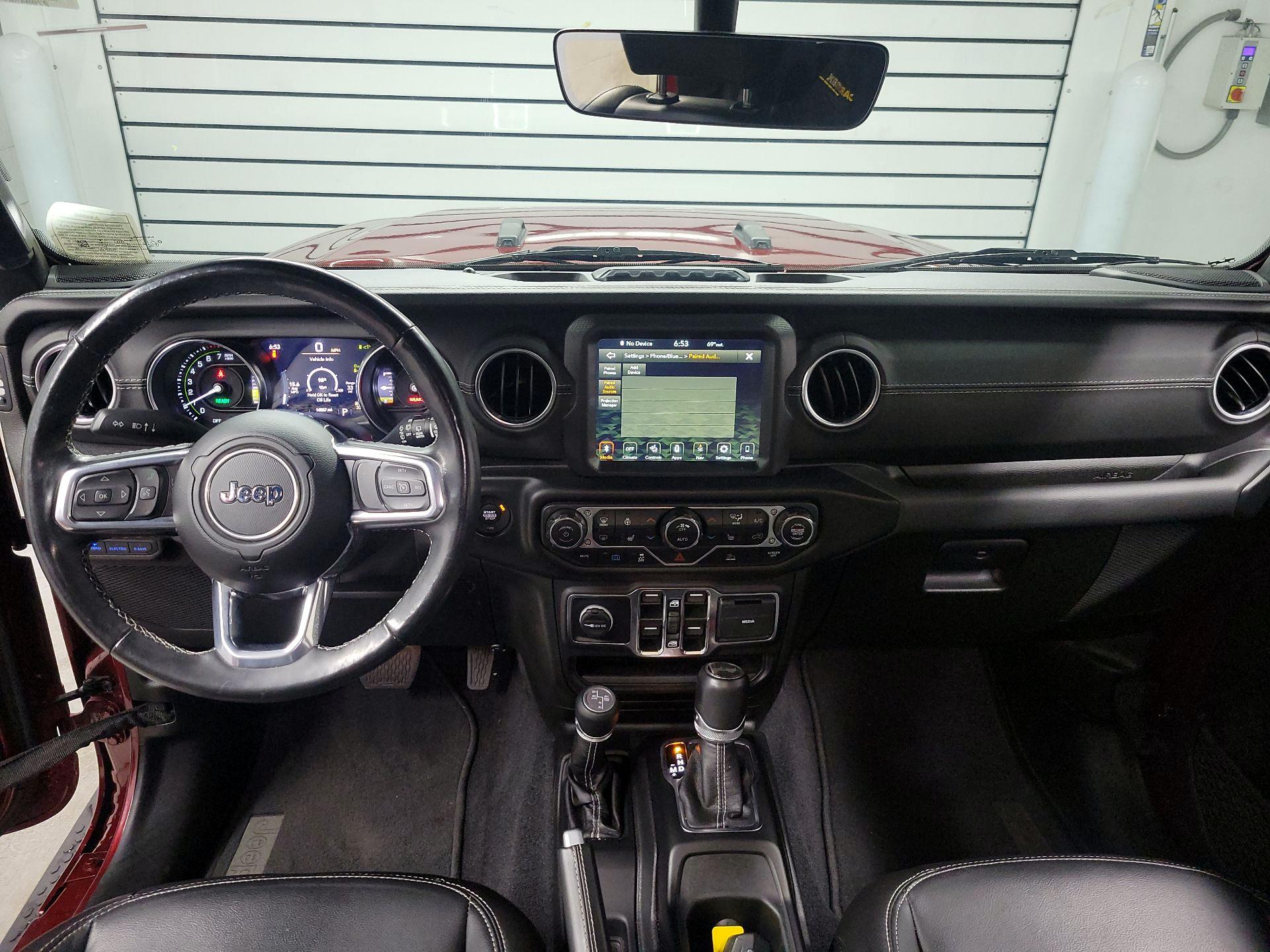 Thumbnail: 2021 Jeep Wrangler - 9