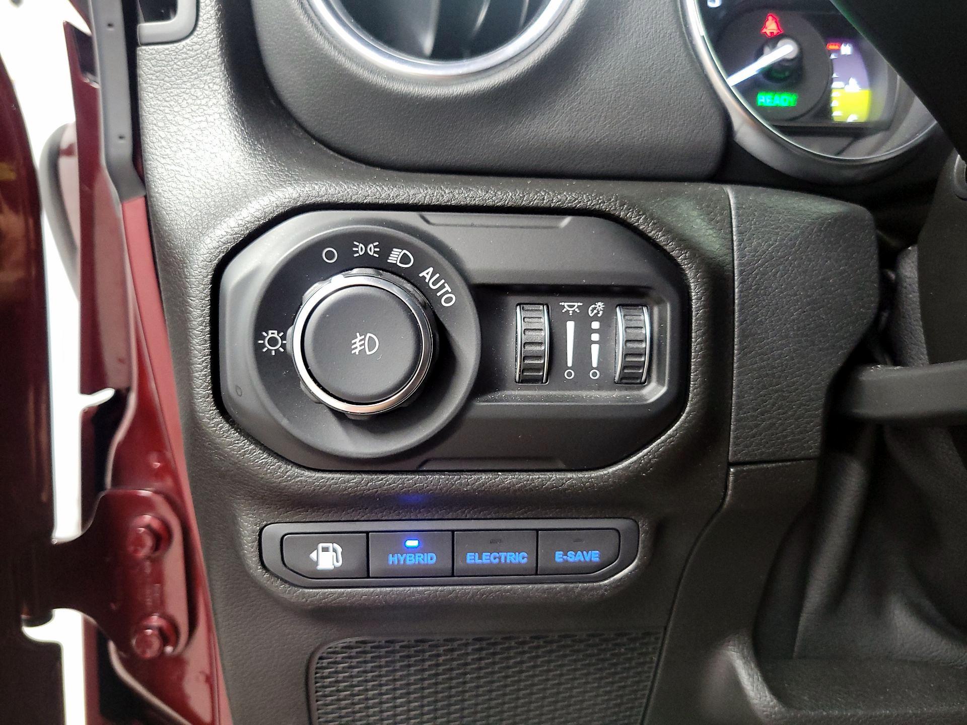 Thumbnail: 2021 Jeep Wrangler - 13