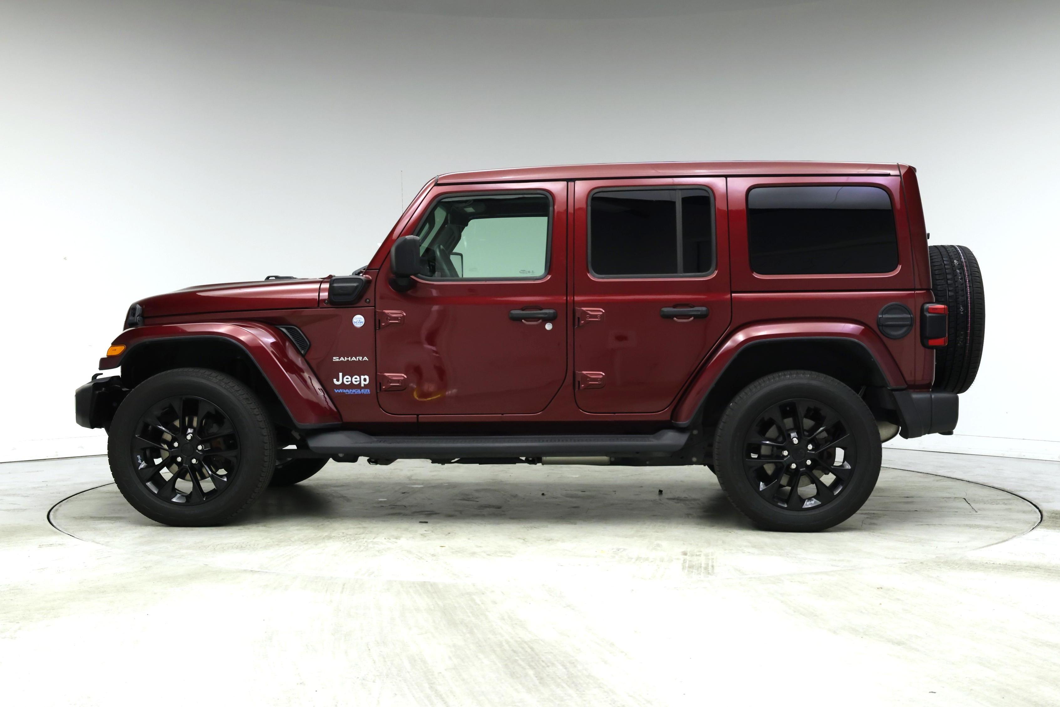 Thumbnail: 2021 Jeep Wrangler - 3