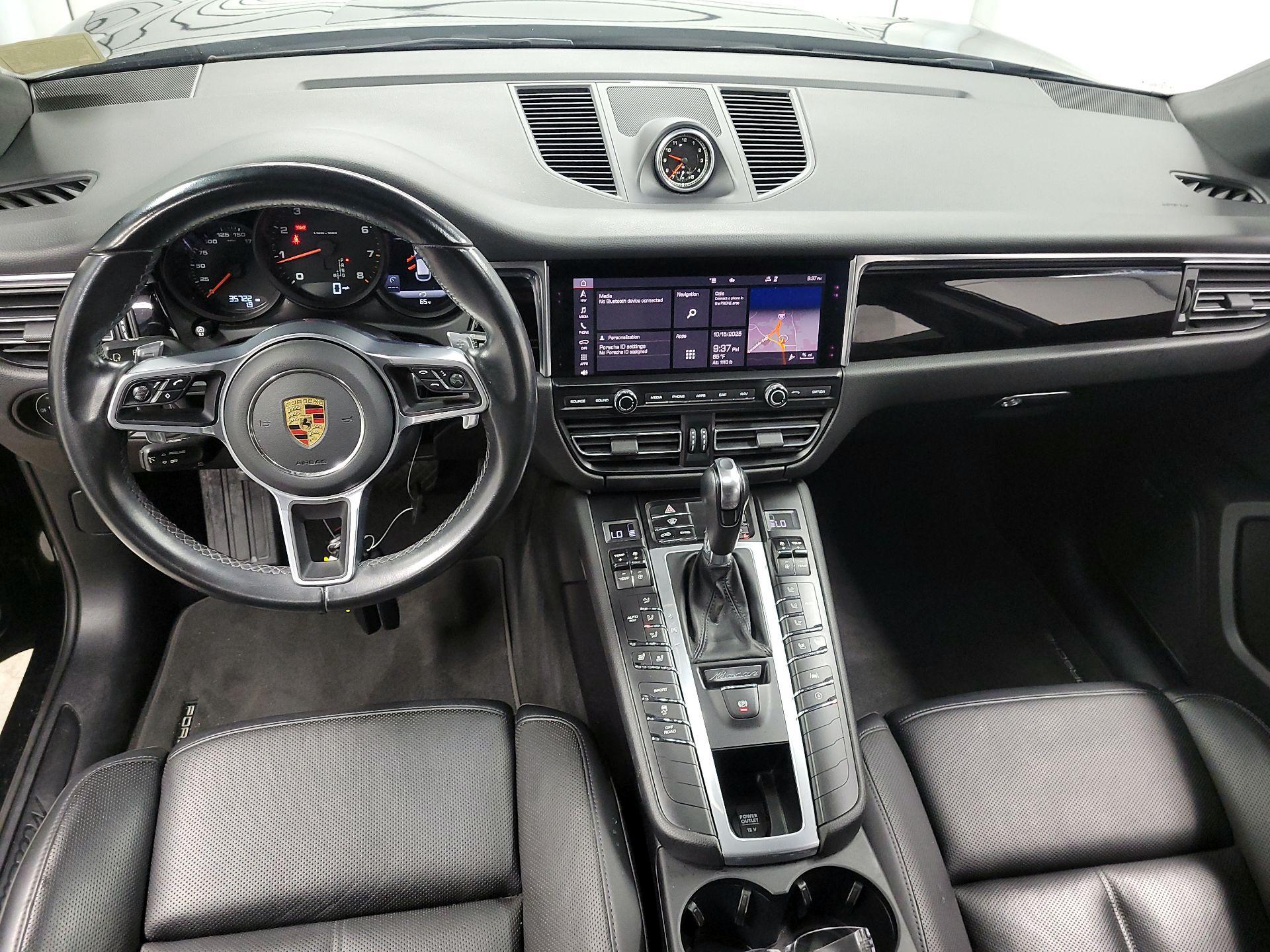 Thumbnail: 2021 Porsche Macan - 9