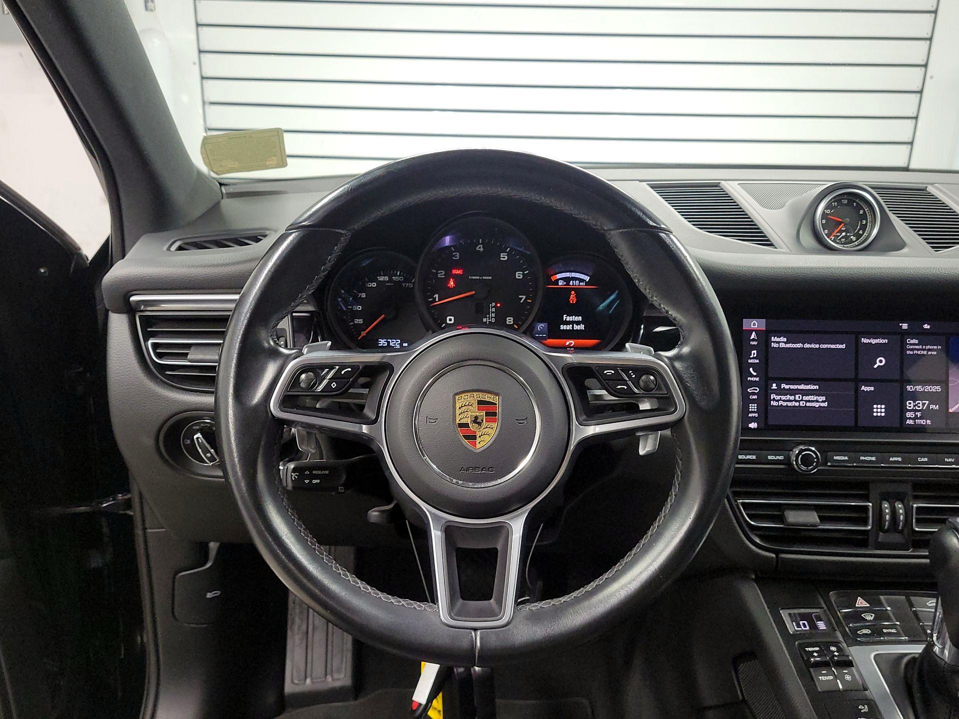 Thumbnail: 2021 Porsche Macan - 10