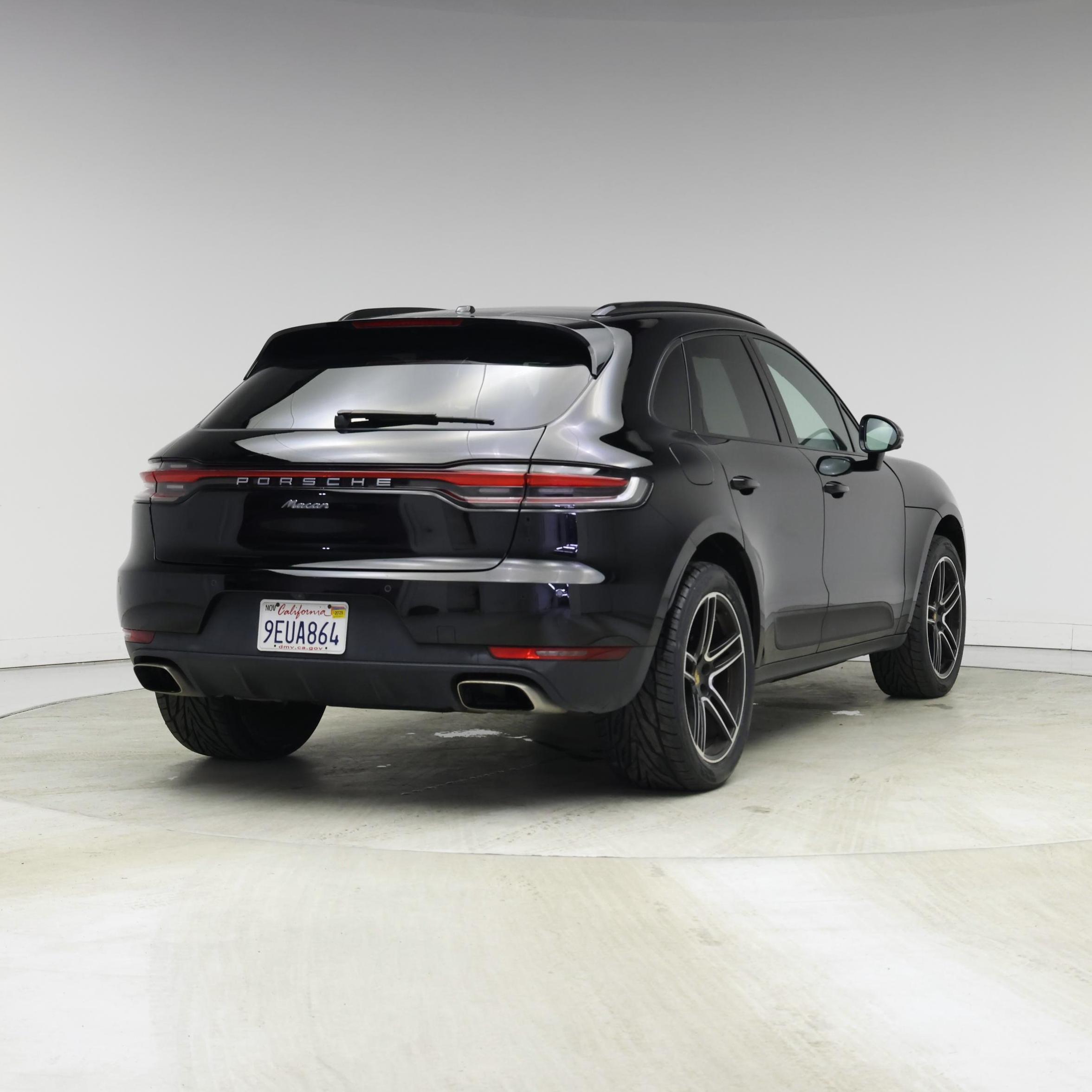 Thumbnail: 2021 Porsche Macan - 8