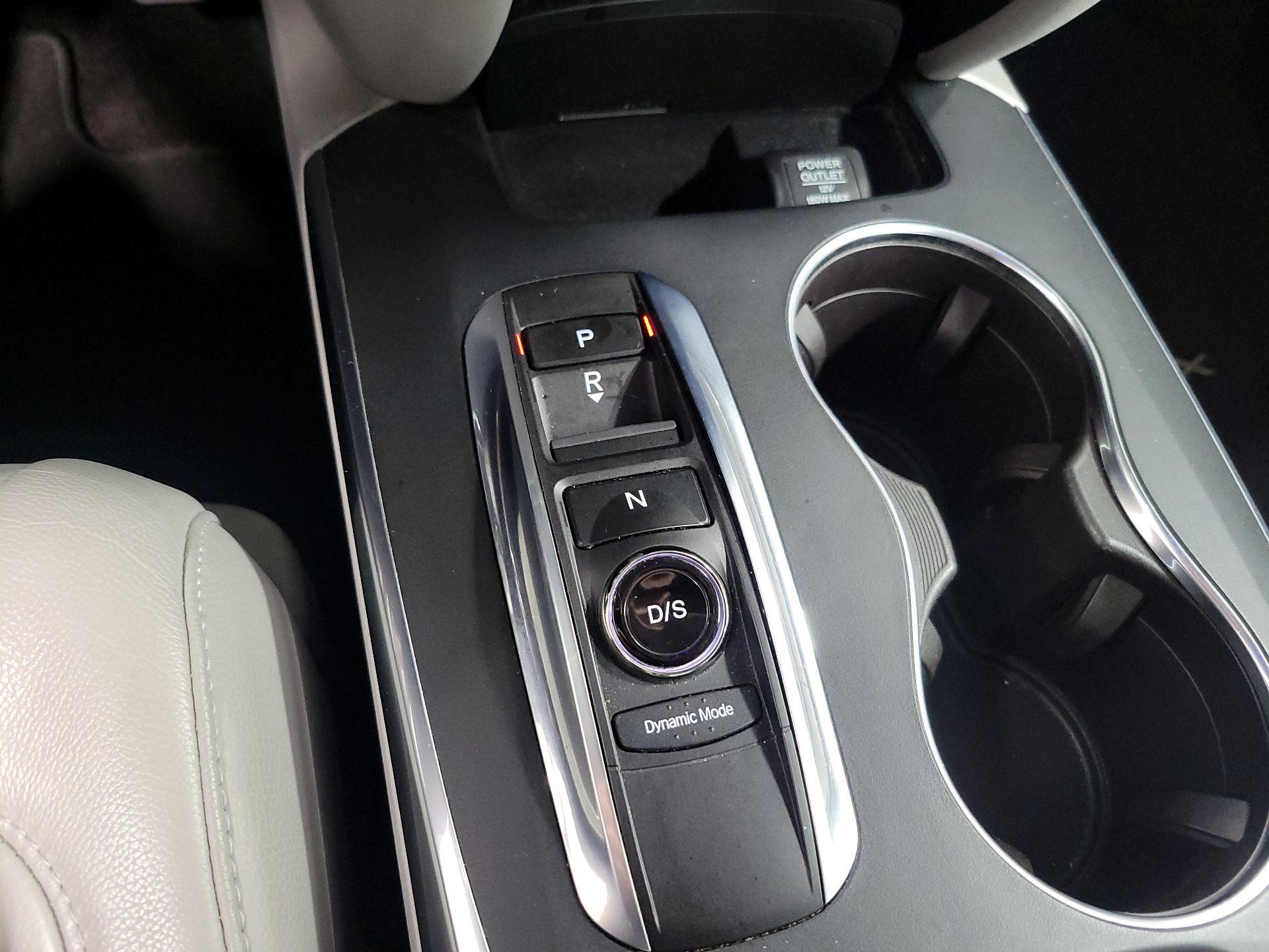 Thumbnail: 2017 Acura MDX - 17