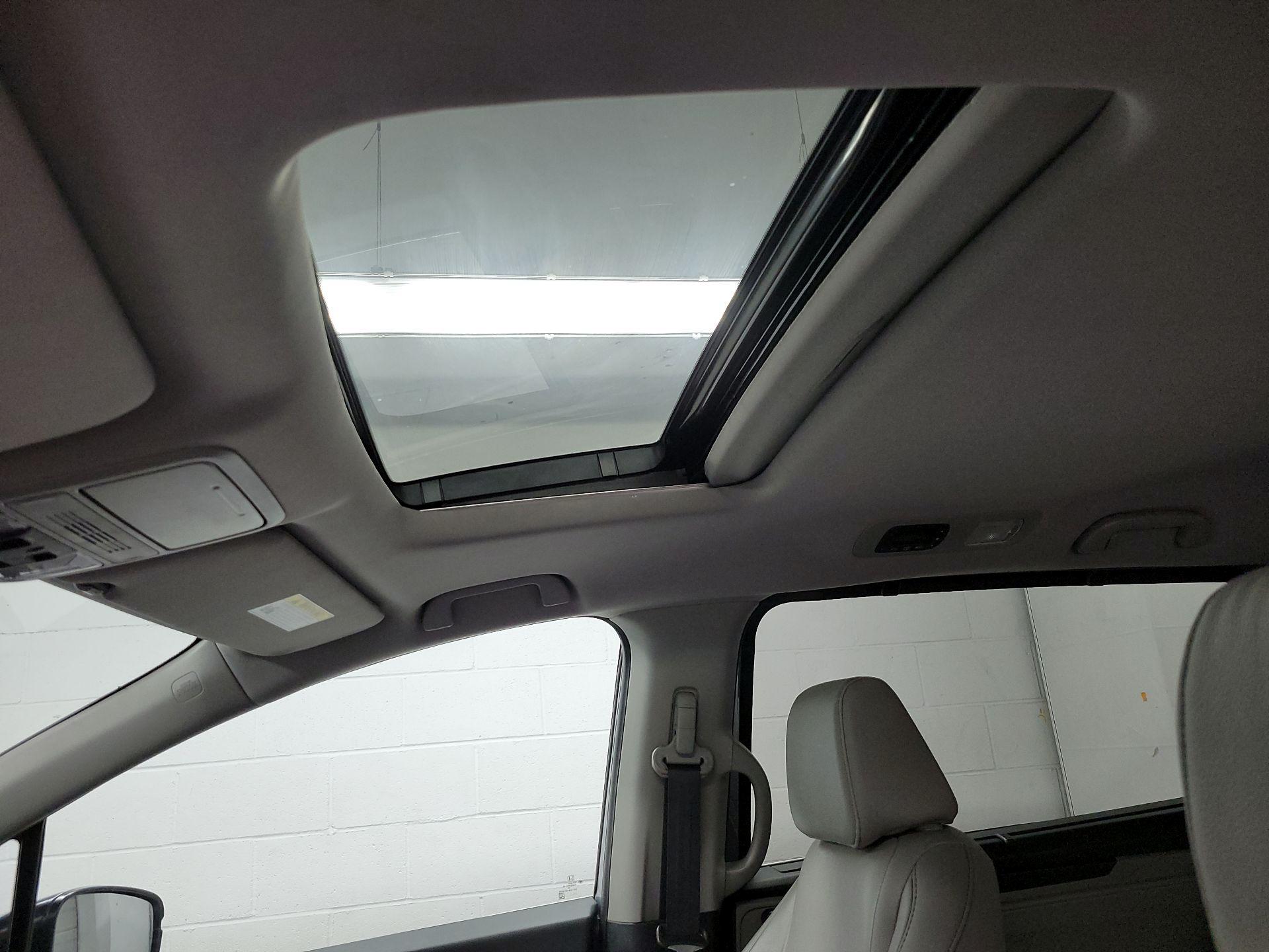 Thumbnail: 2020 Honda Odyssey - 19