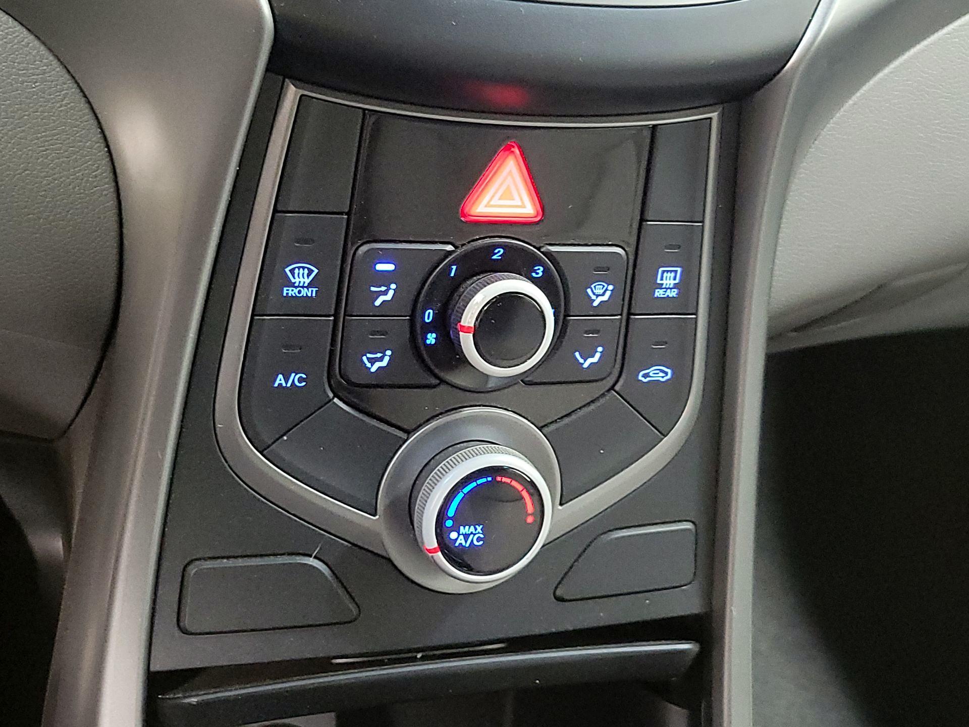 Thumbnail: 2016 Hyundai Elantra - 15