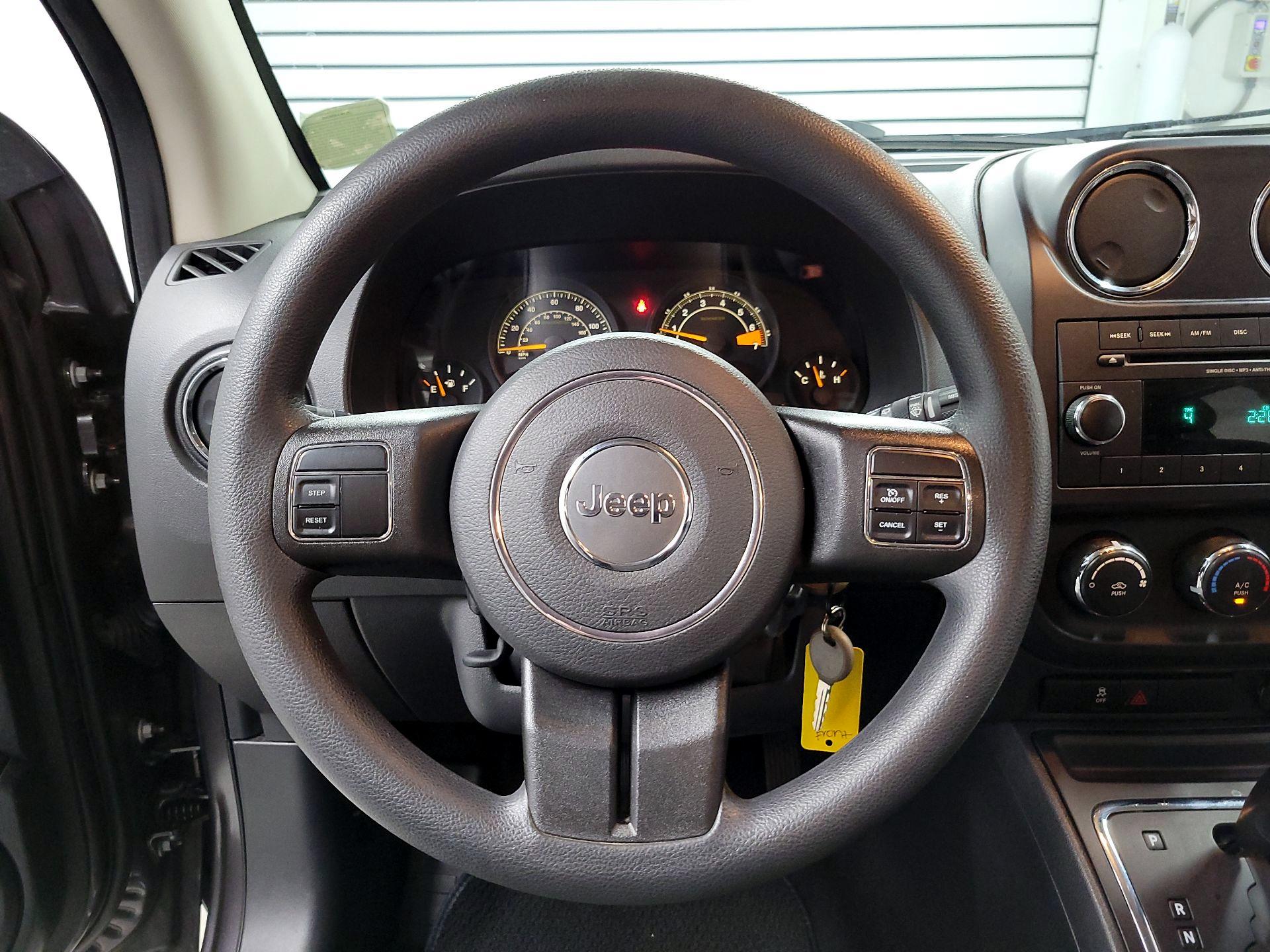 Thumbnail: 2014 Jeep Compass - 10