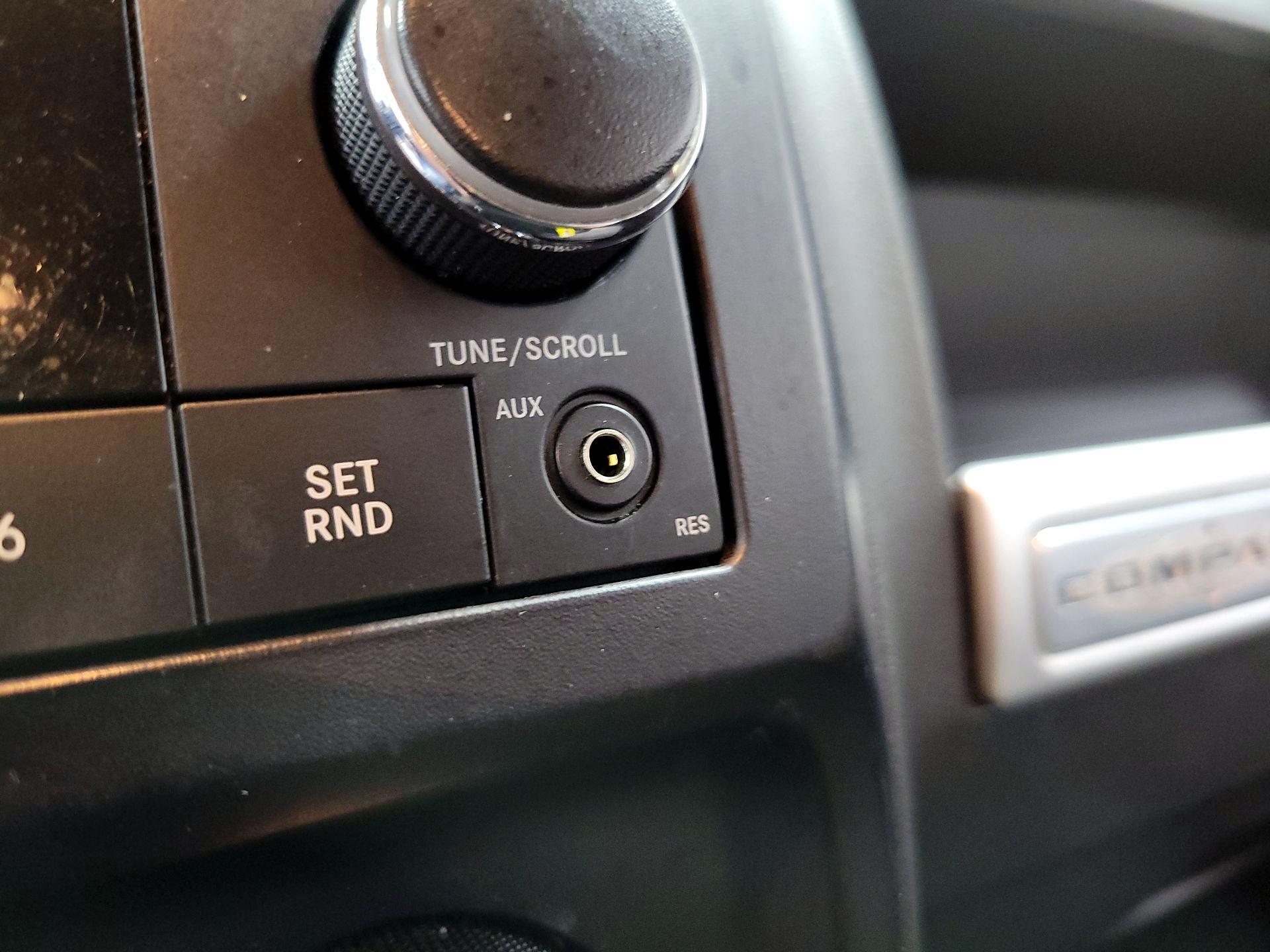 Thumbnail: 2014 Jeep Compass - 16