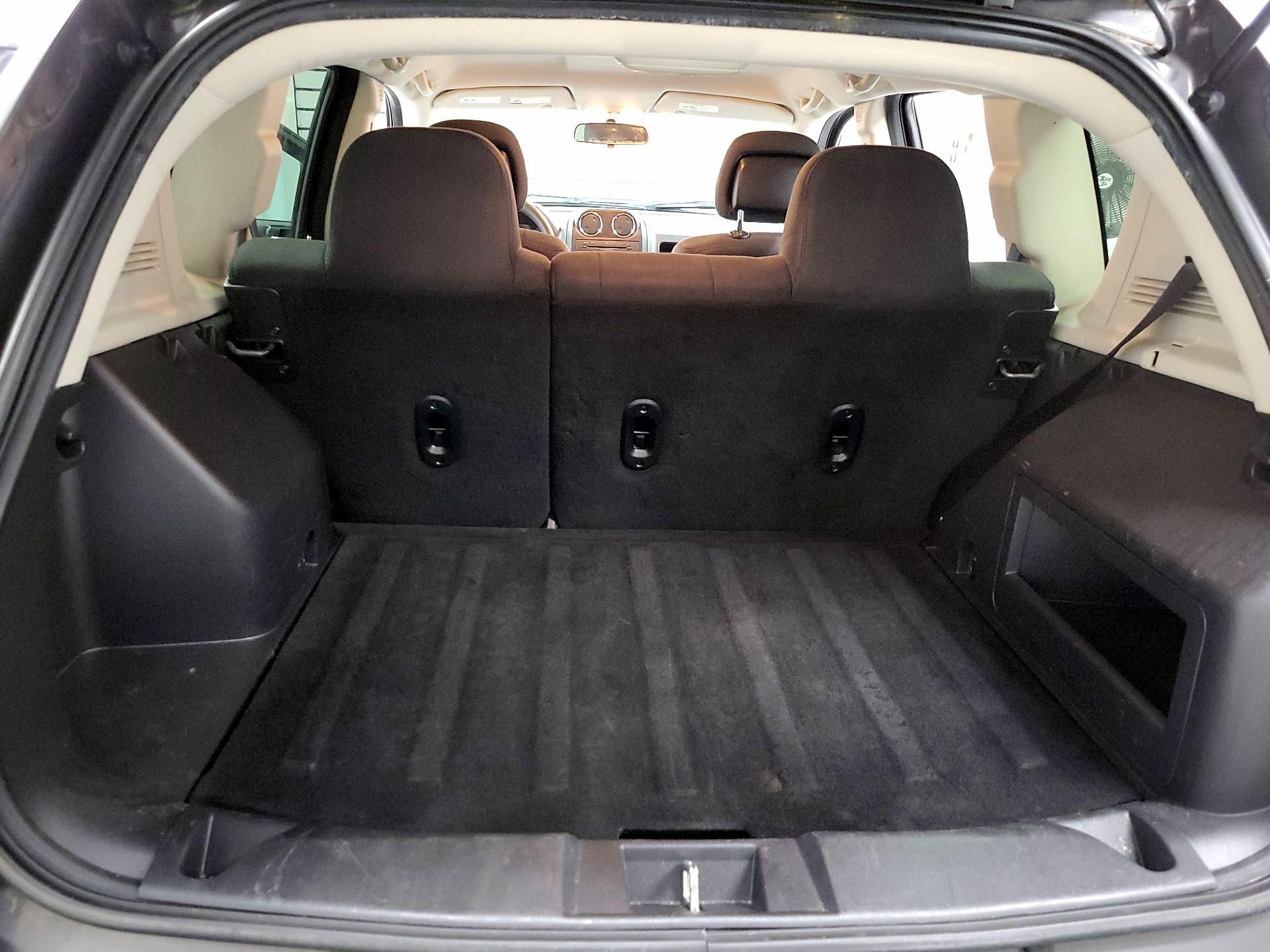 Thumbnail: 2014 Jeep Compass - 18