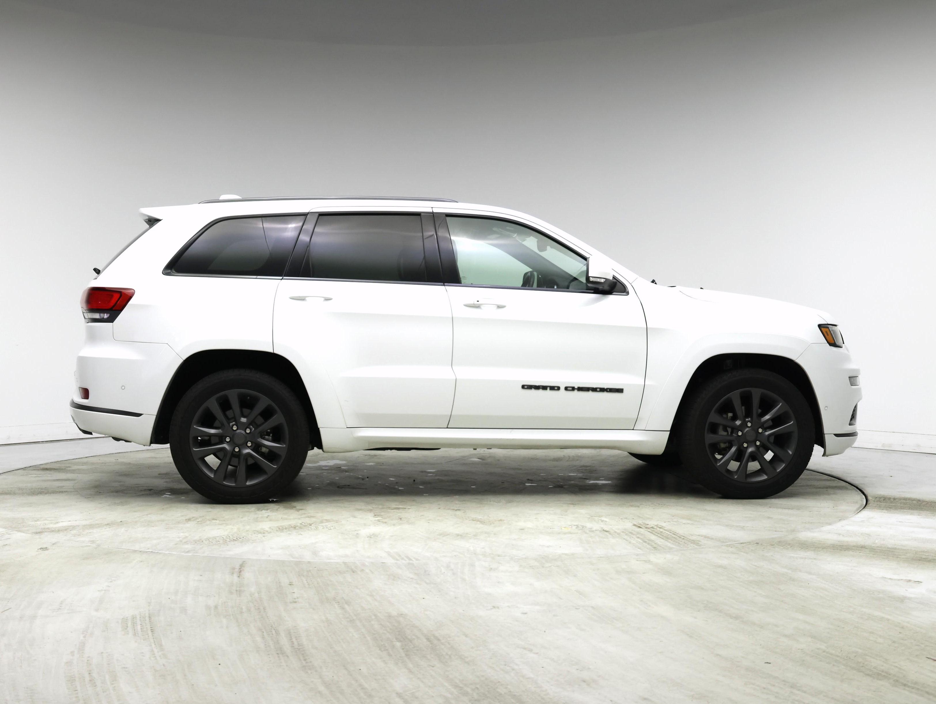 Thumbnail: 2018 Jeep Grand Cherokee - 7