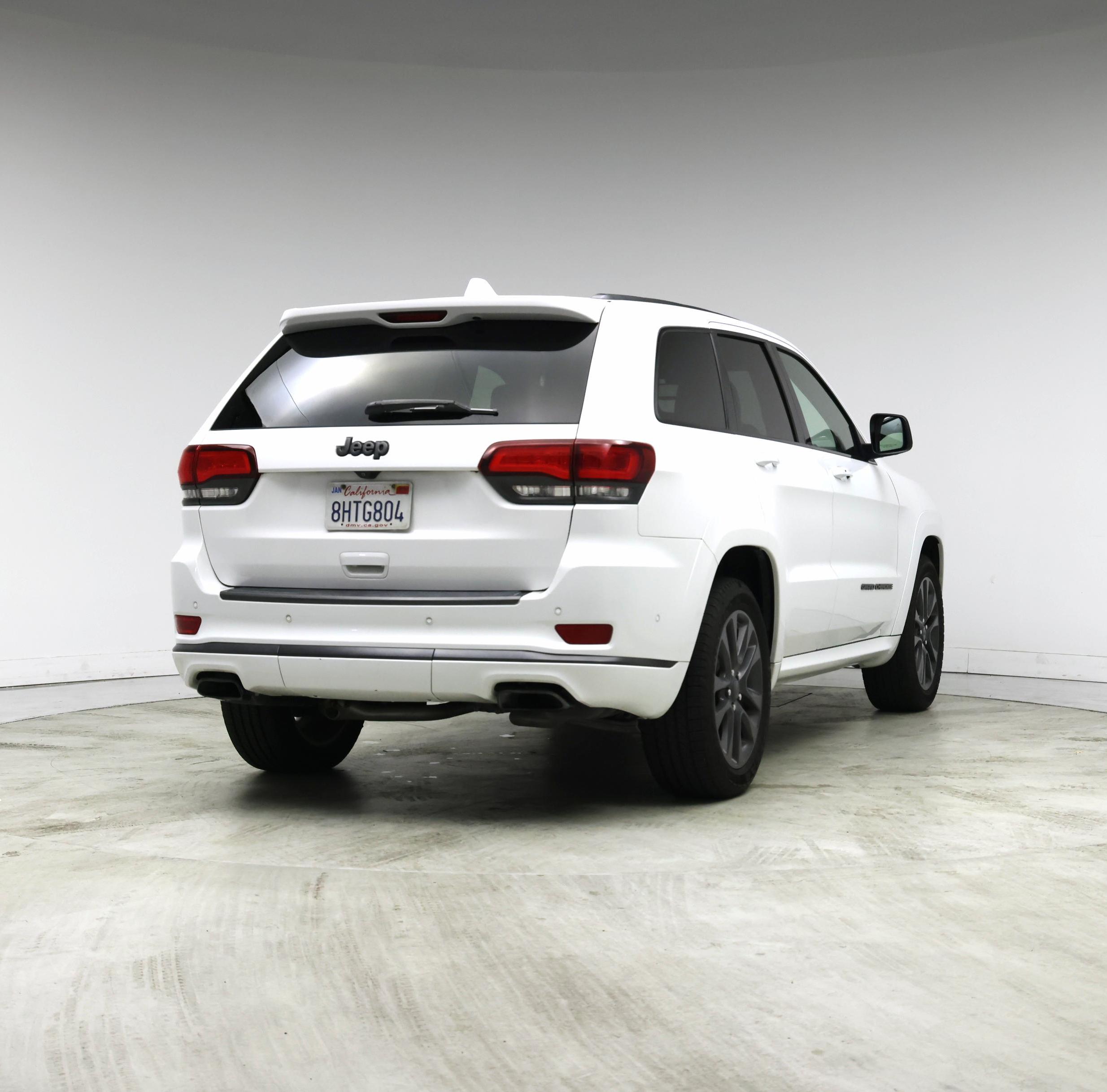 Thumbnail: 2018 Jeep Grand Cherokee - 8