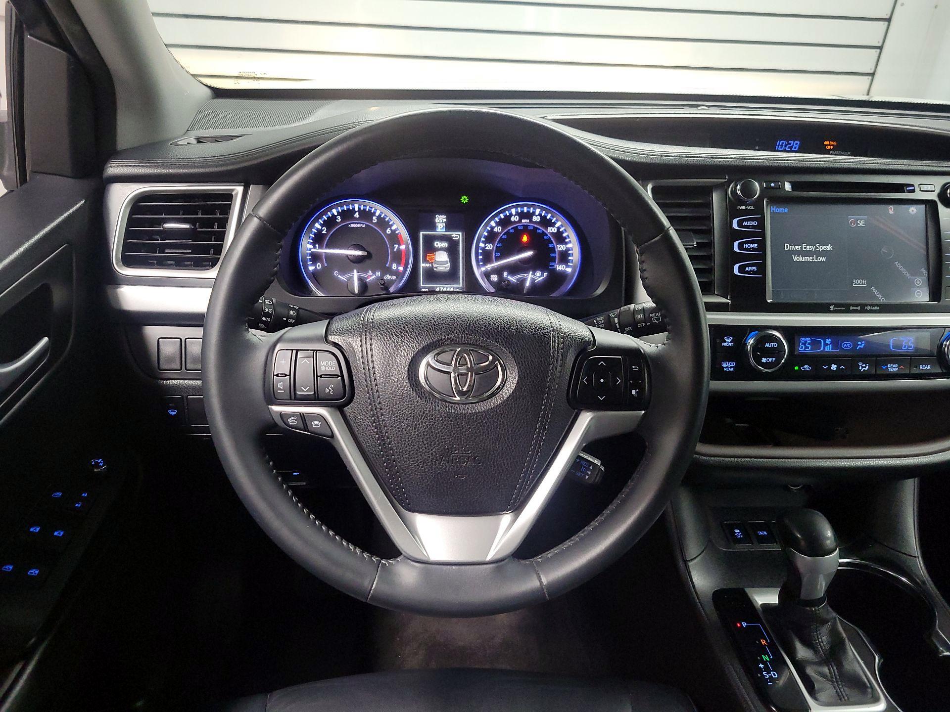 Thumbnail: 2016 Toyota Highlander - 10