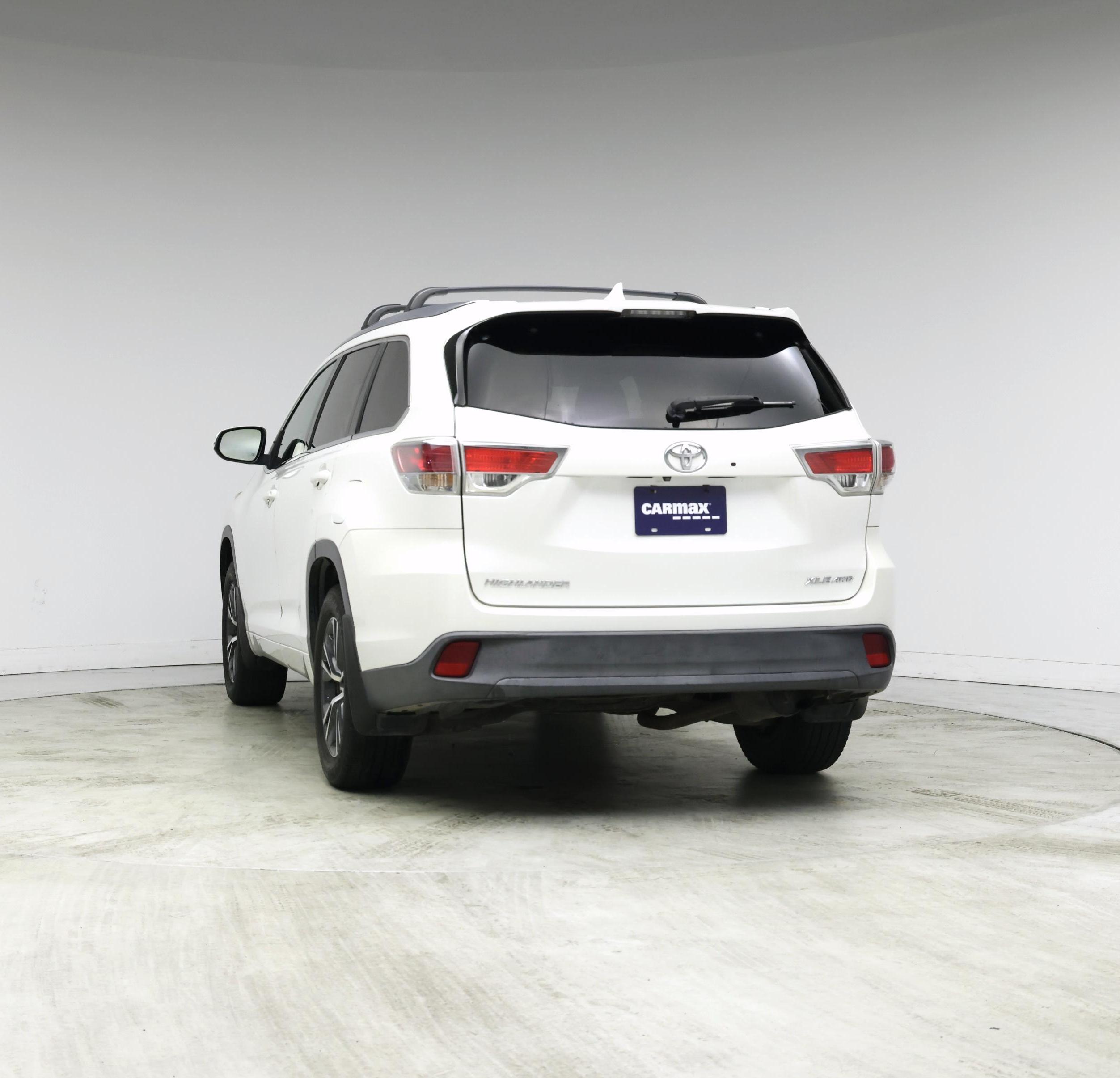 Thumbnail: 2016 Toyota Highlander - 6