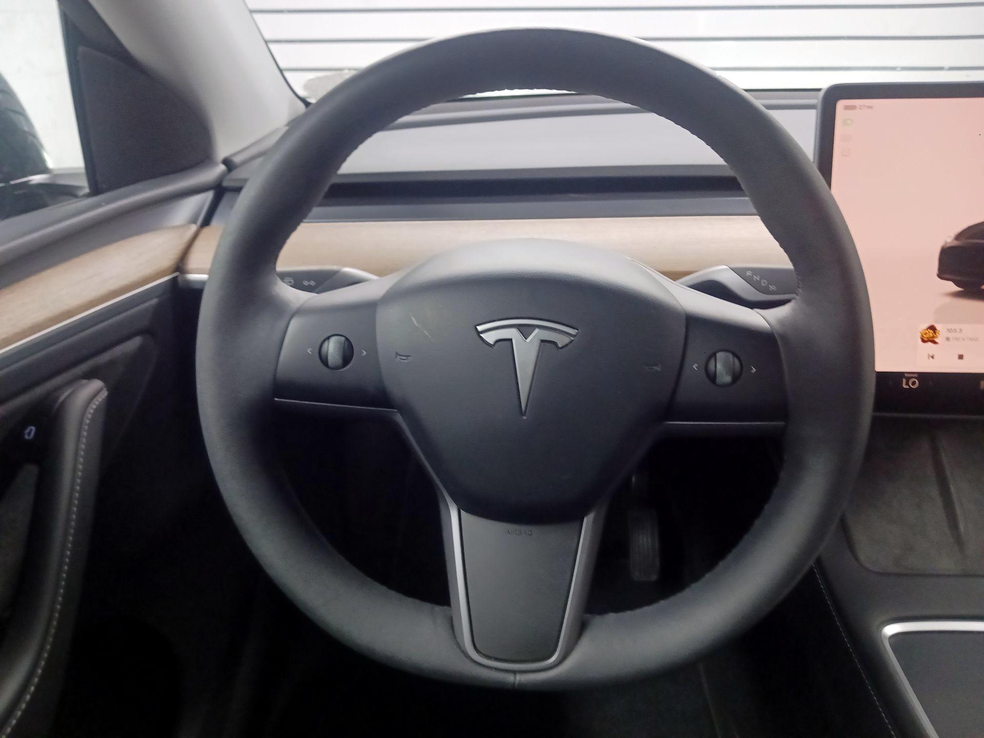 Thumbnail: 2024 Tesla Model Y - 10