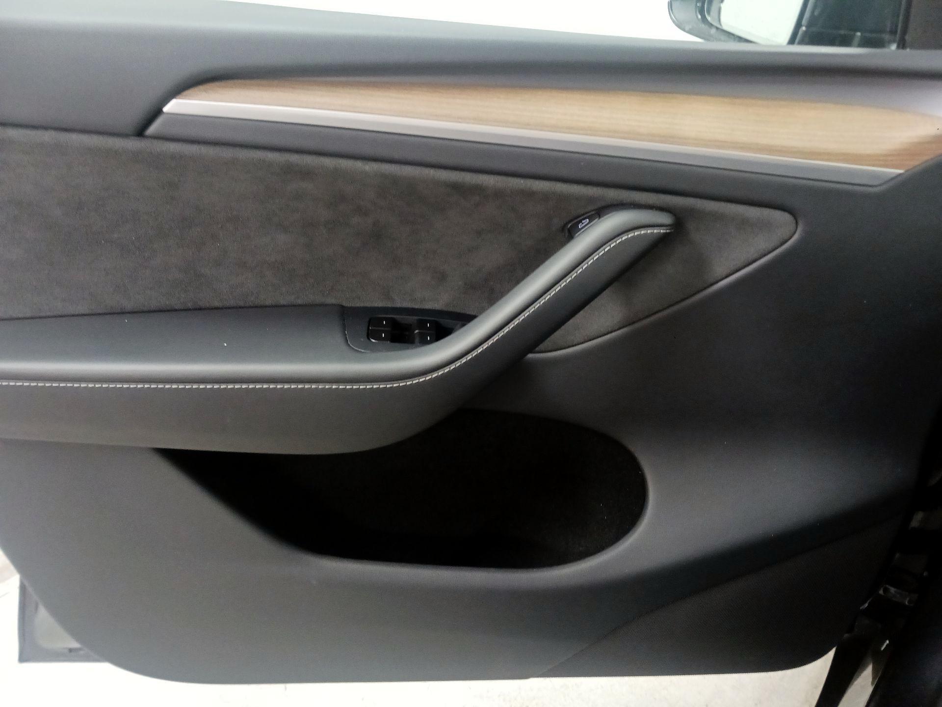 Thumbnail: 2024 Tesla Model Y - 12