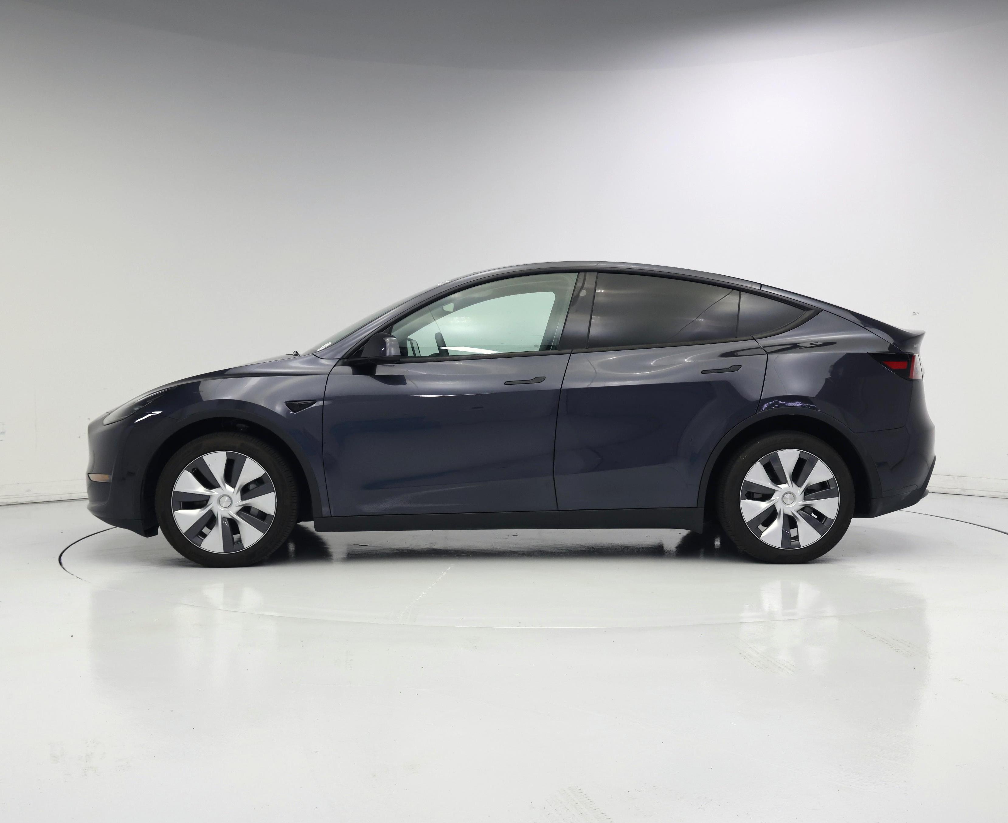 Thumbnail: 2024 Tesla Model Y - 3