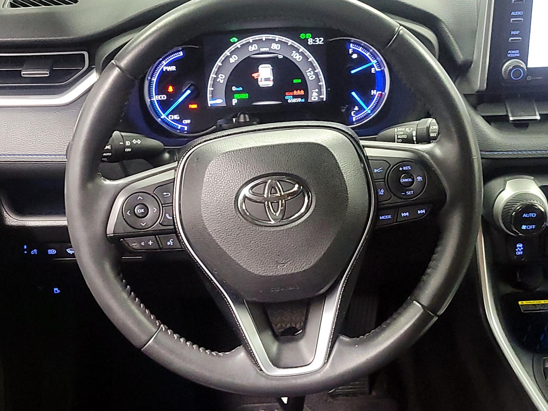 Thumbnail: 2019 Toyota RAV4 - 10