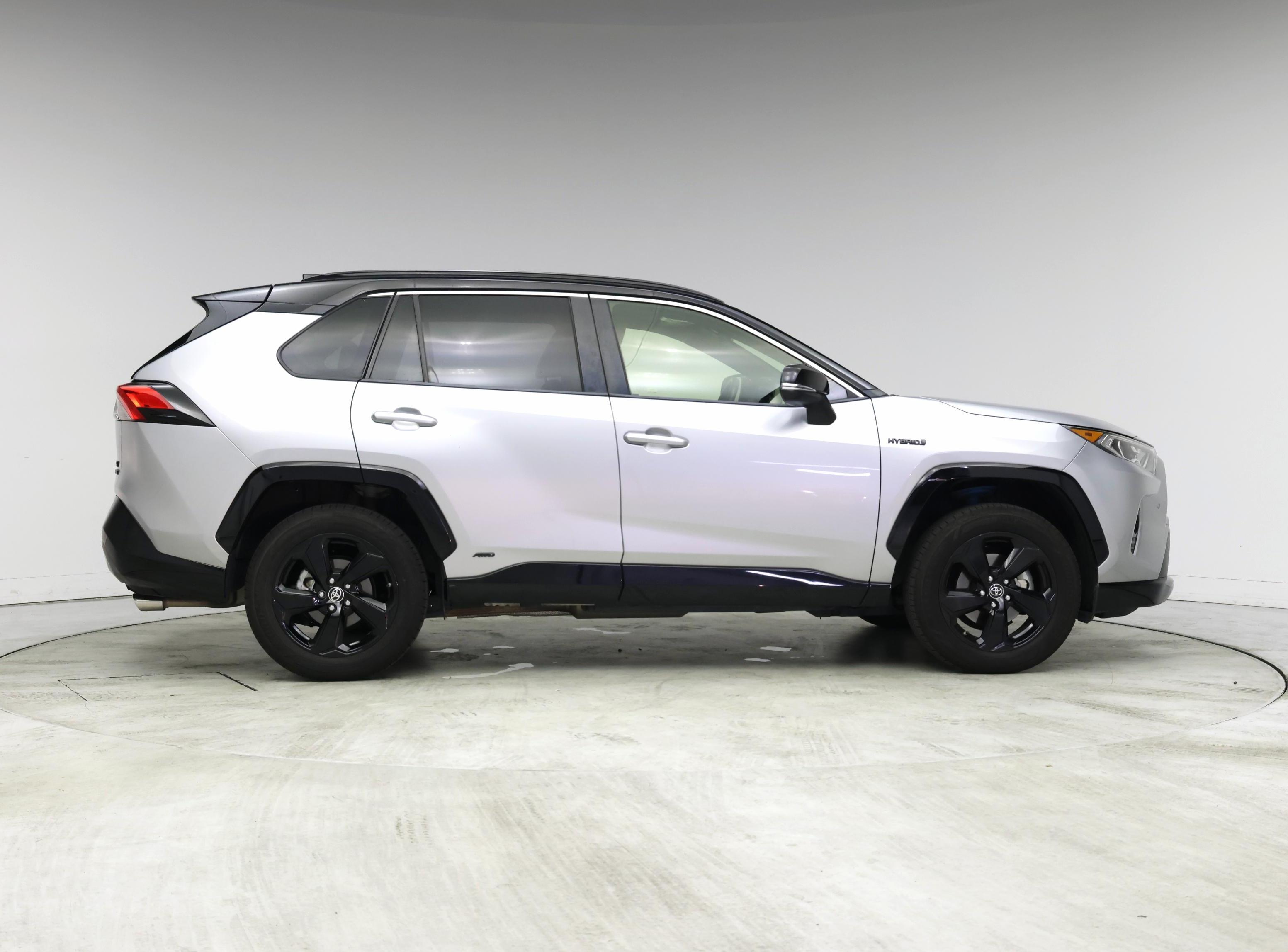 Thumbnail: 2019 Toyota RAV4 - 7