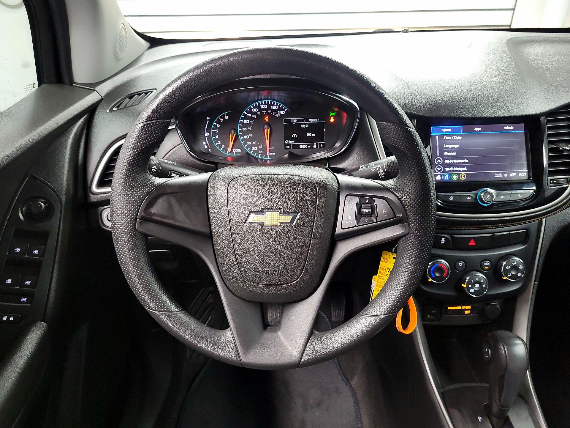 Thumbnail: 2018 Chevrolet Trax - 10