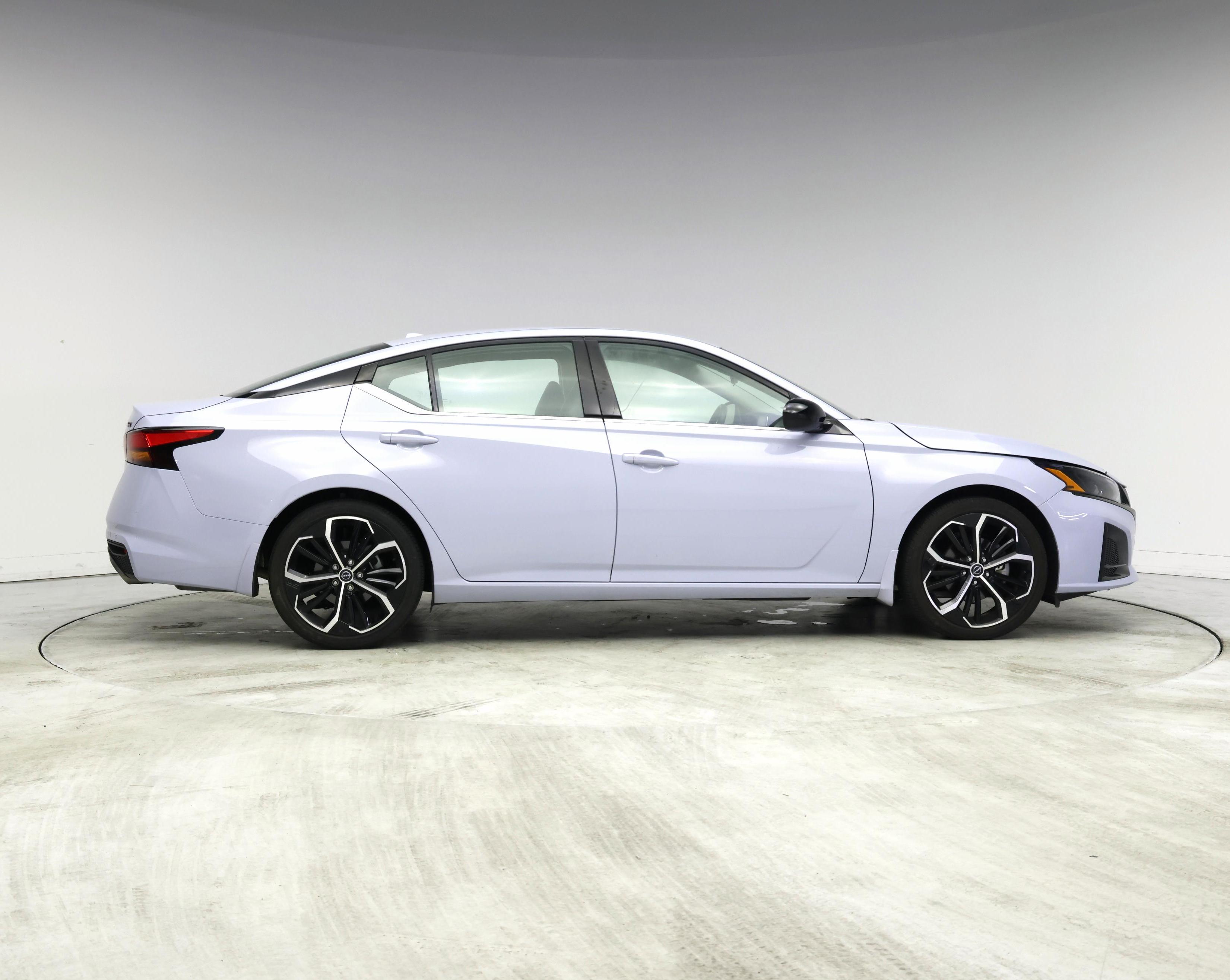 Thumbnail: 2023 Nissan Altima - 7