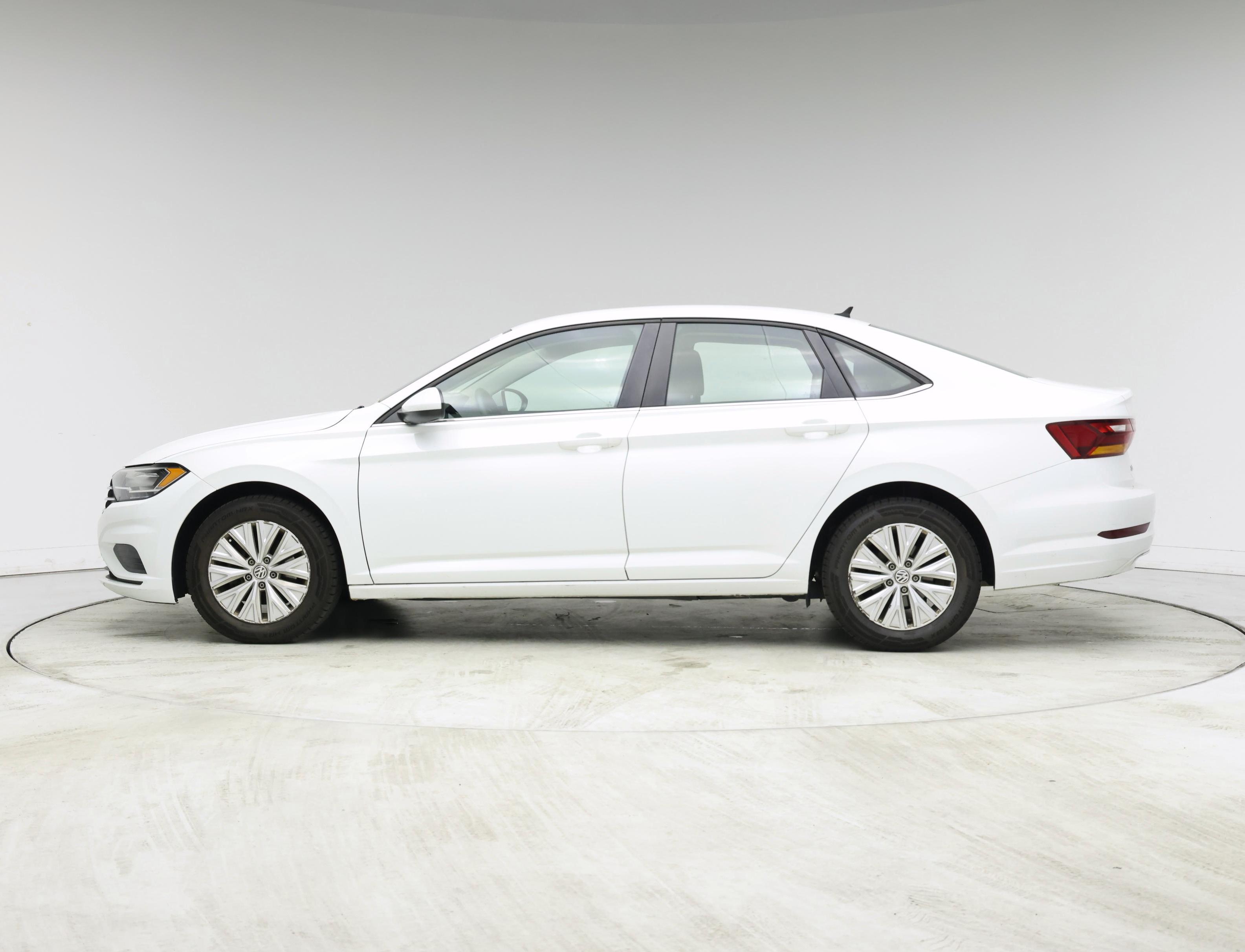 Thumbnail: 2019 Volkswagen Jetta - 3