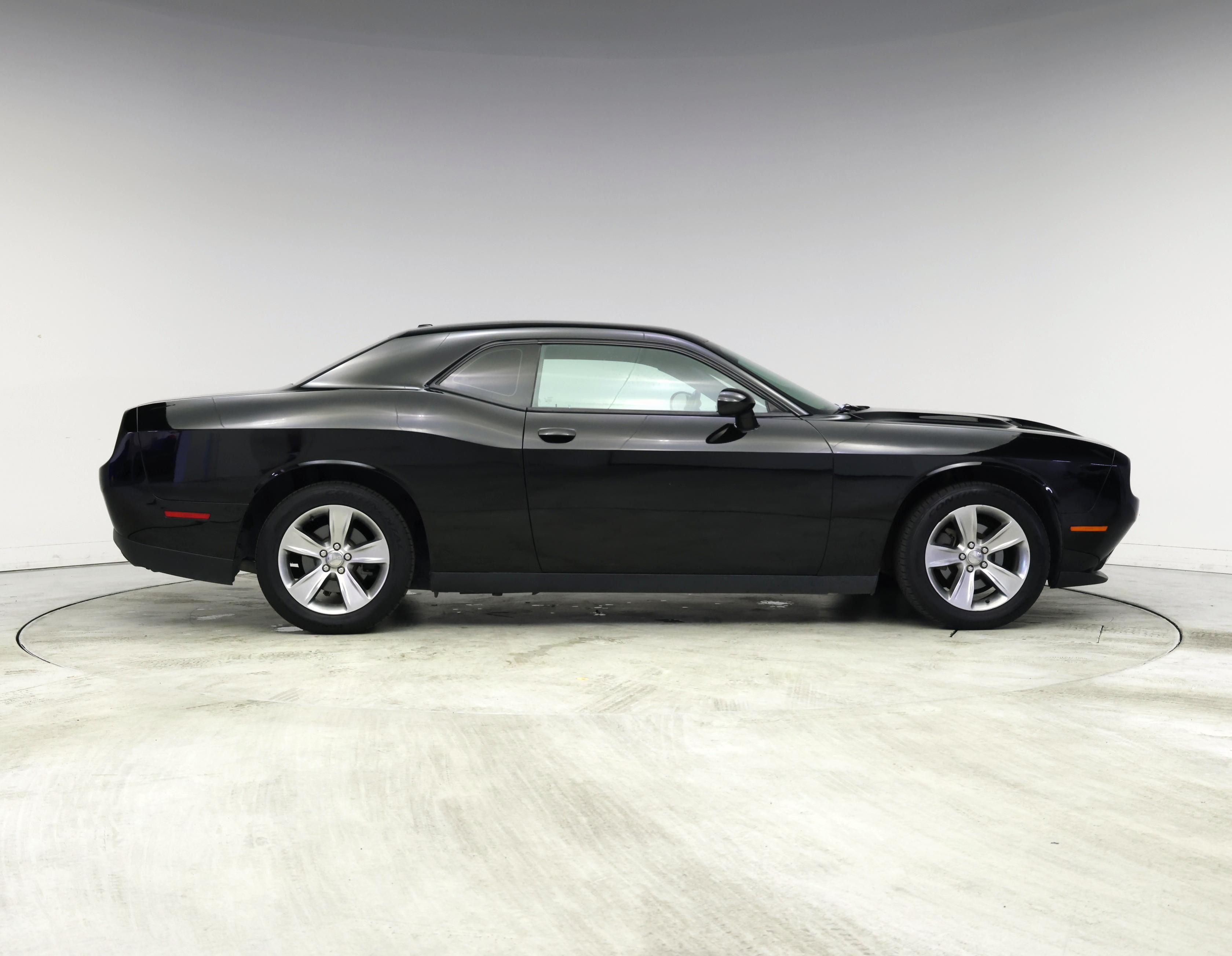 Thumbnail: 2015 Dodge Challenger - 7