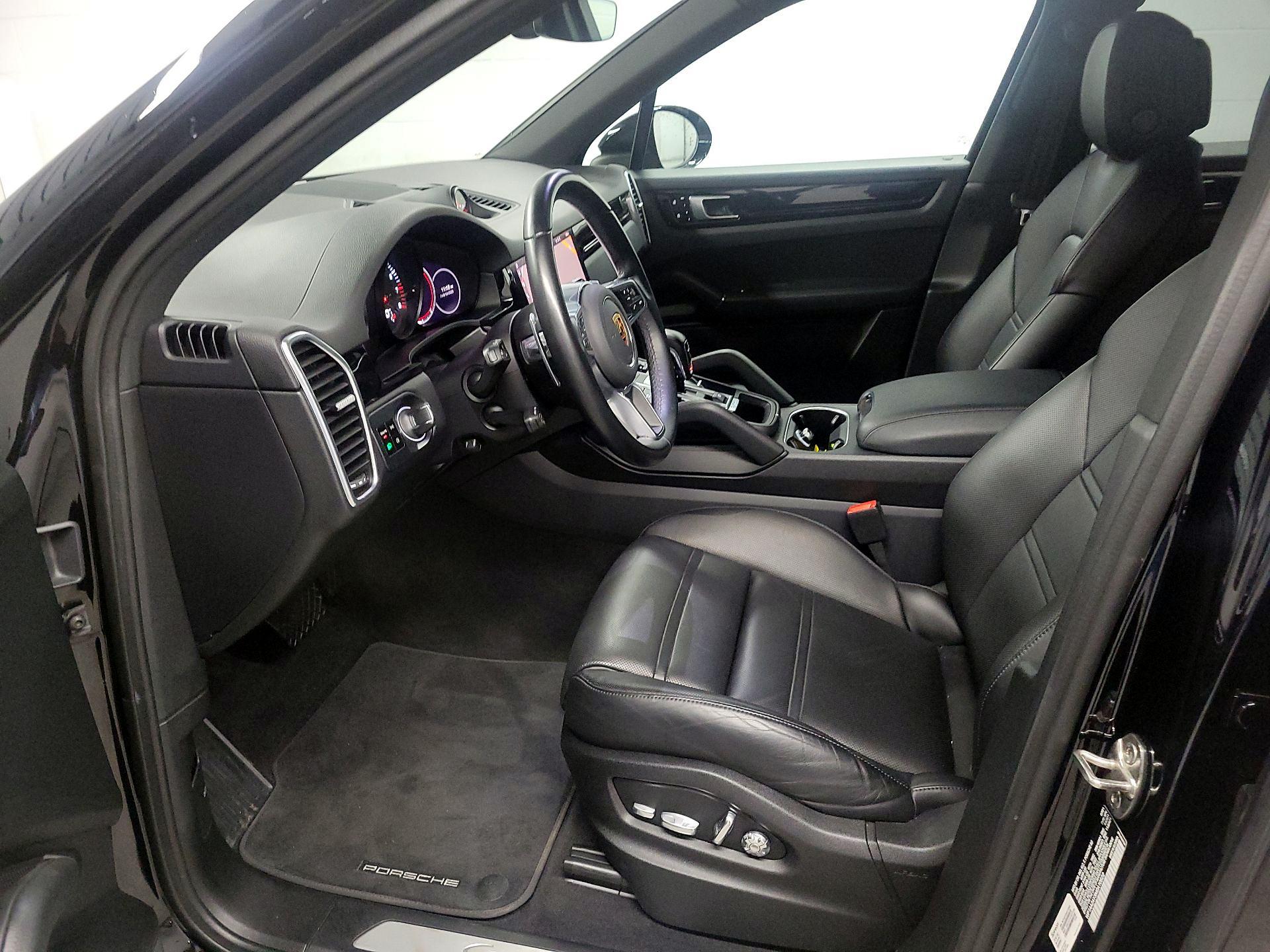 Thumbnail: 2021 Porsche Cayenne - 11